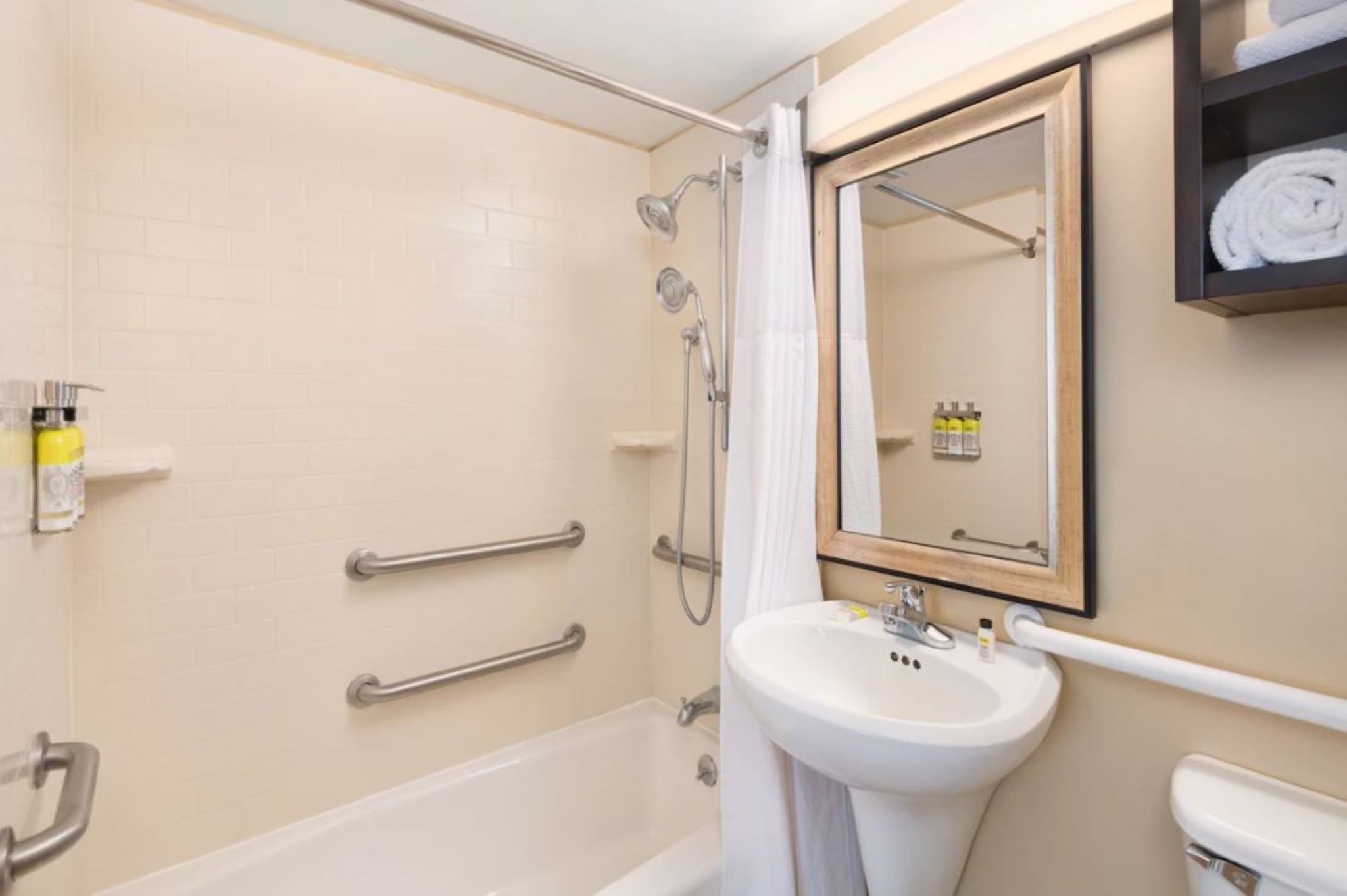 Studio City View Two Double Beds