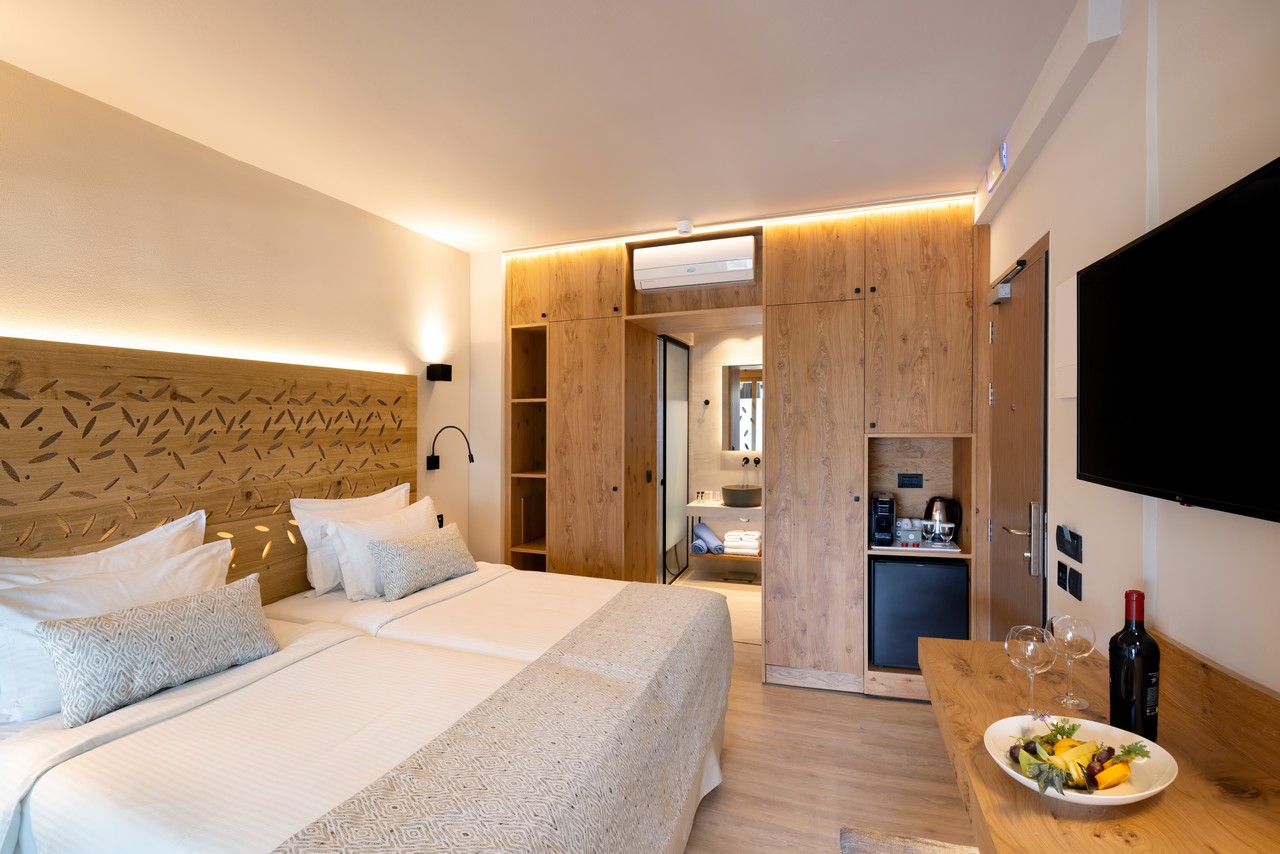 Double or Twin Superior with Private Pool