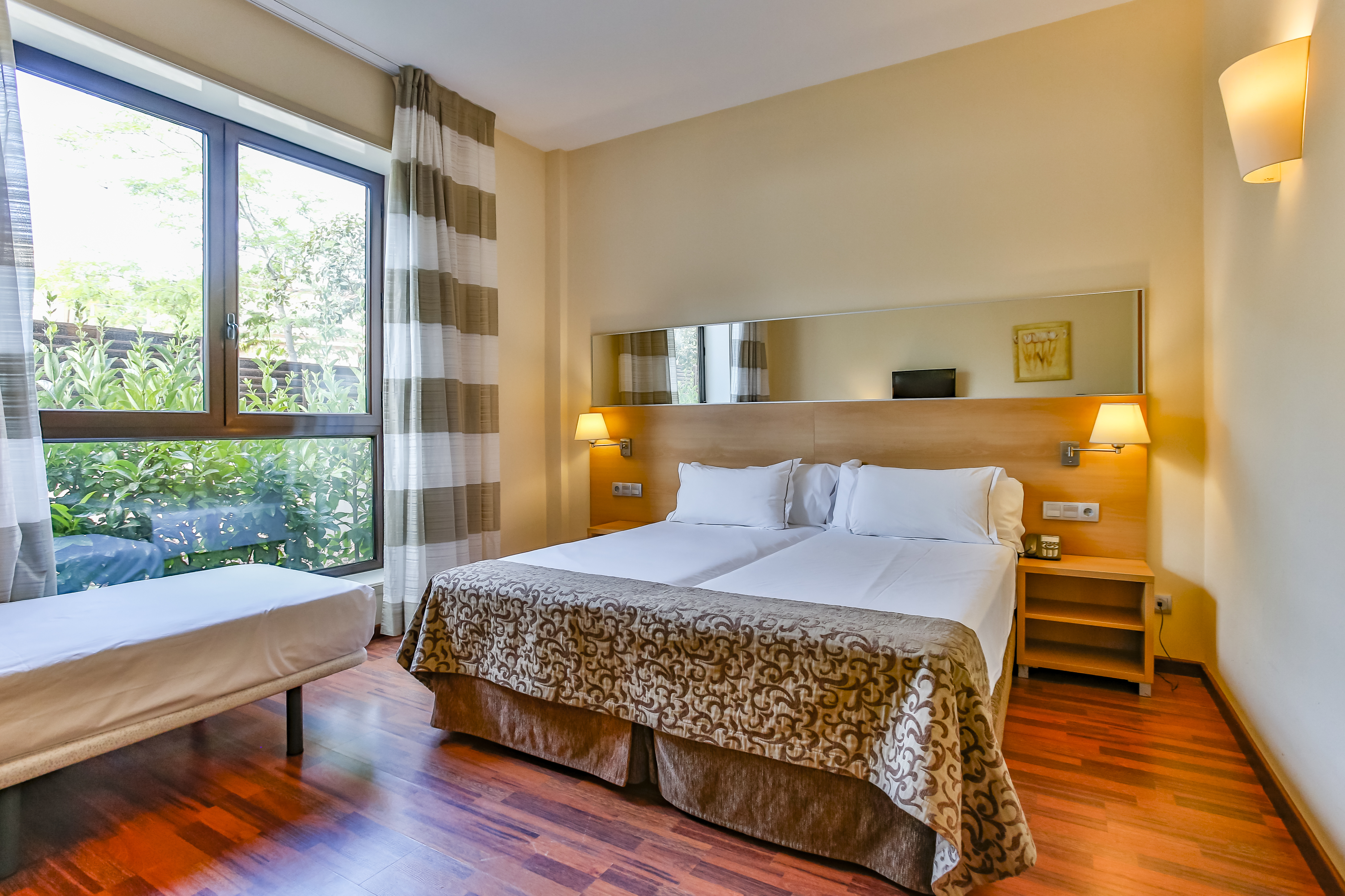 Double or Twin Capacity 3