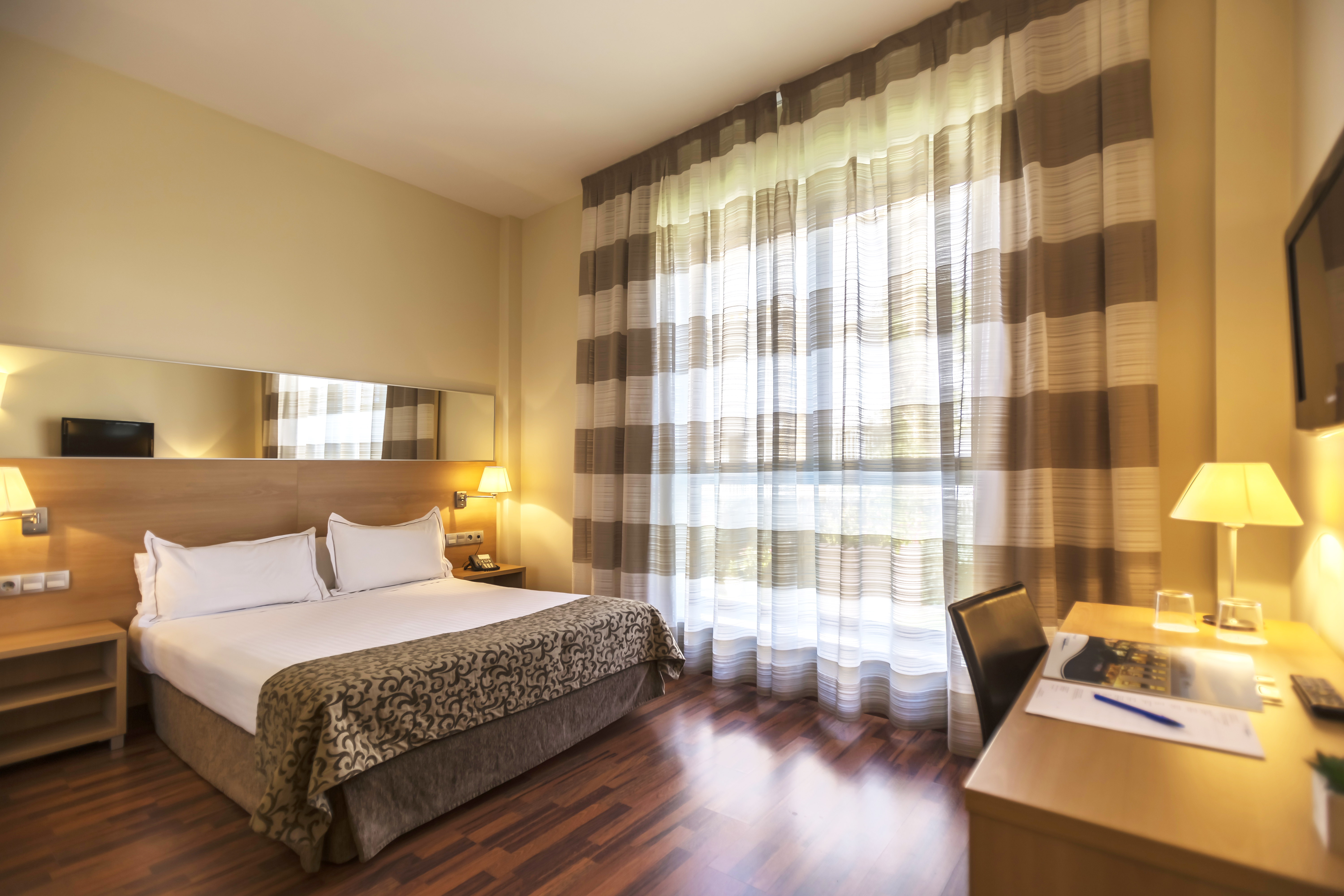 Double or Twin Standard