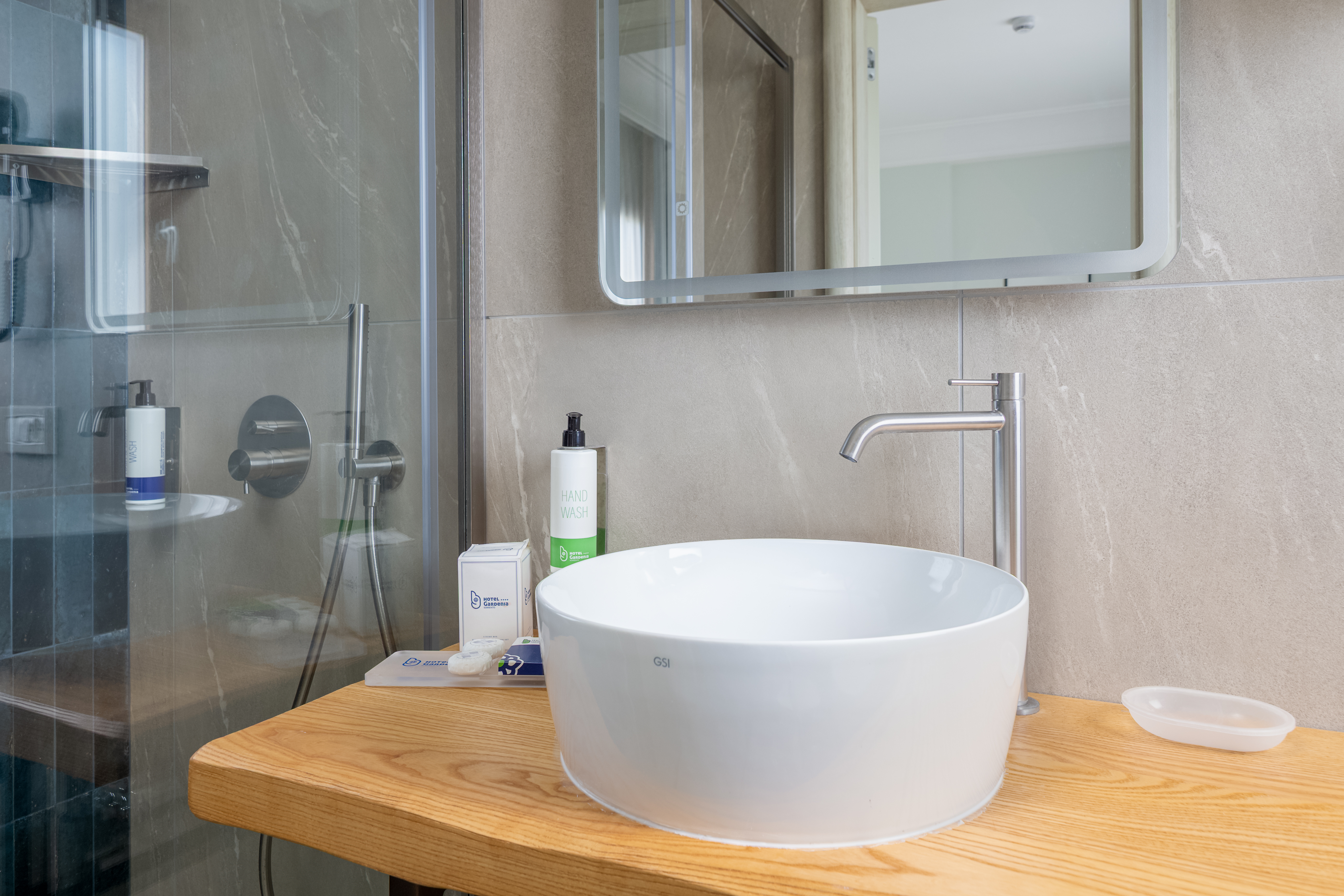 Double or Twin Standard