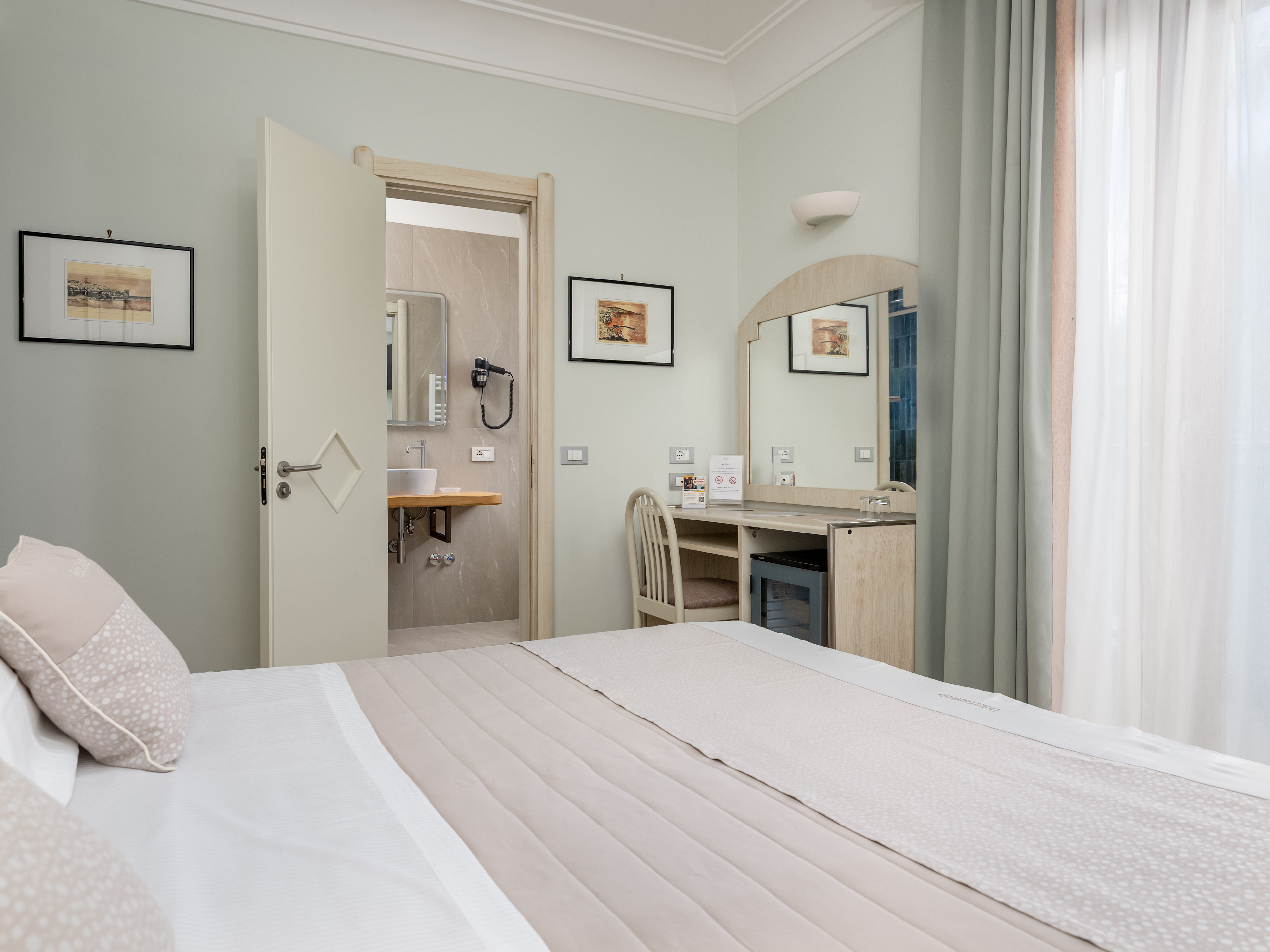 Double or Twin Standard