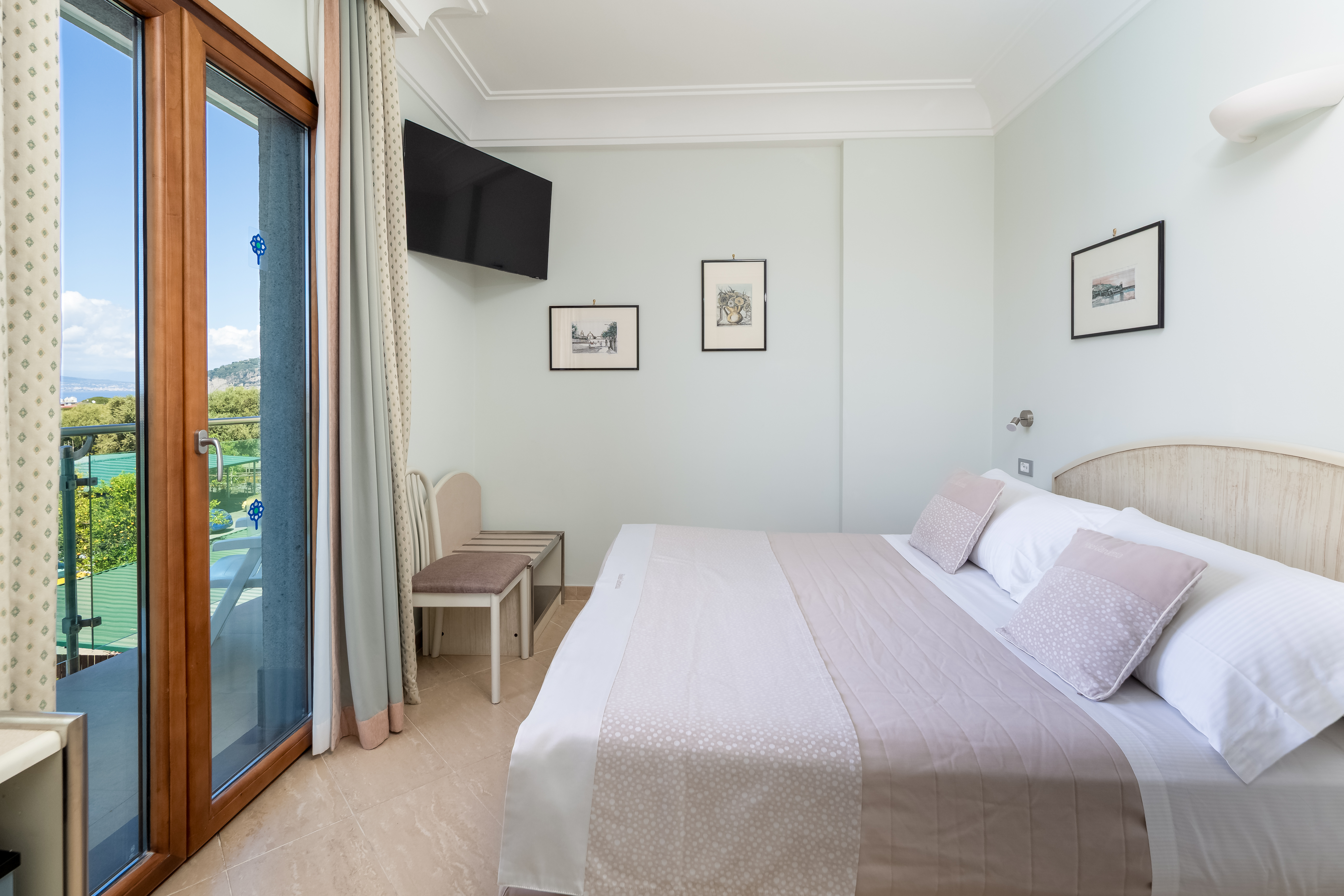 Double or Twin Standard