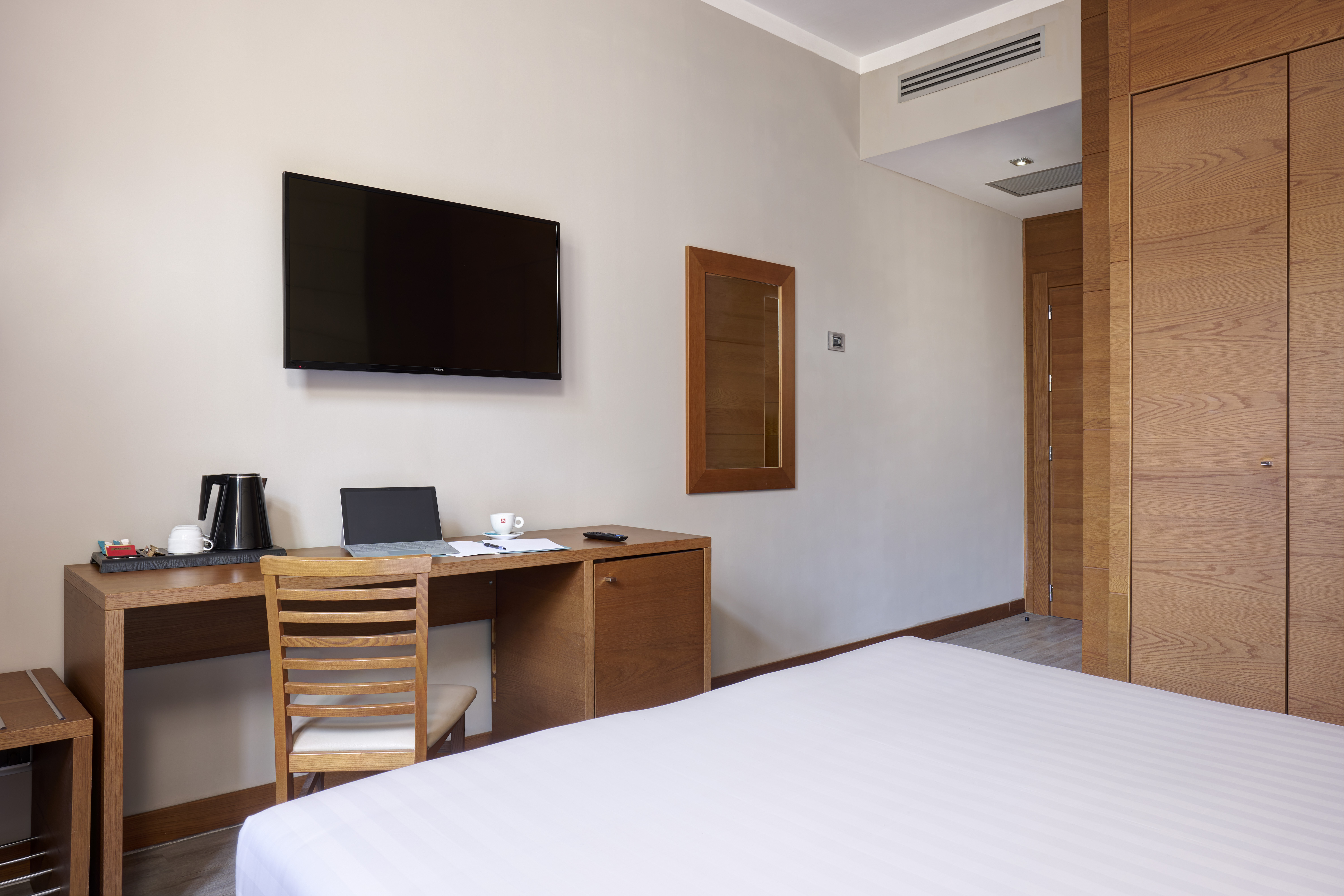 Double or Twin Deluxe