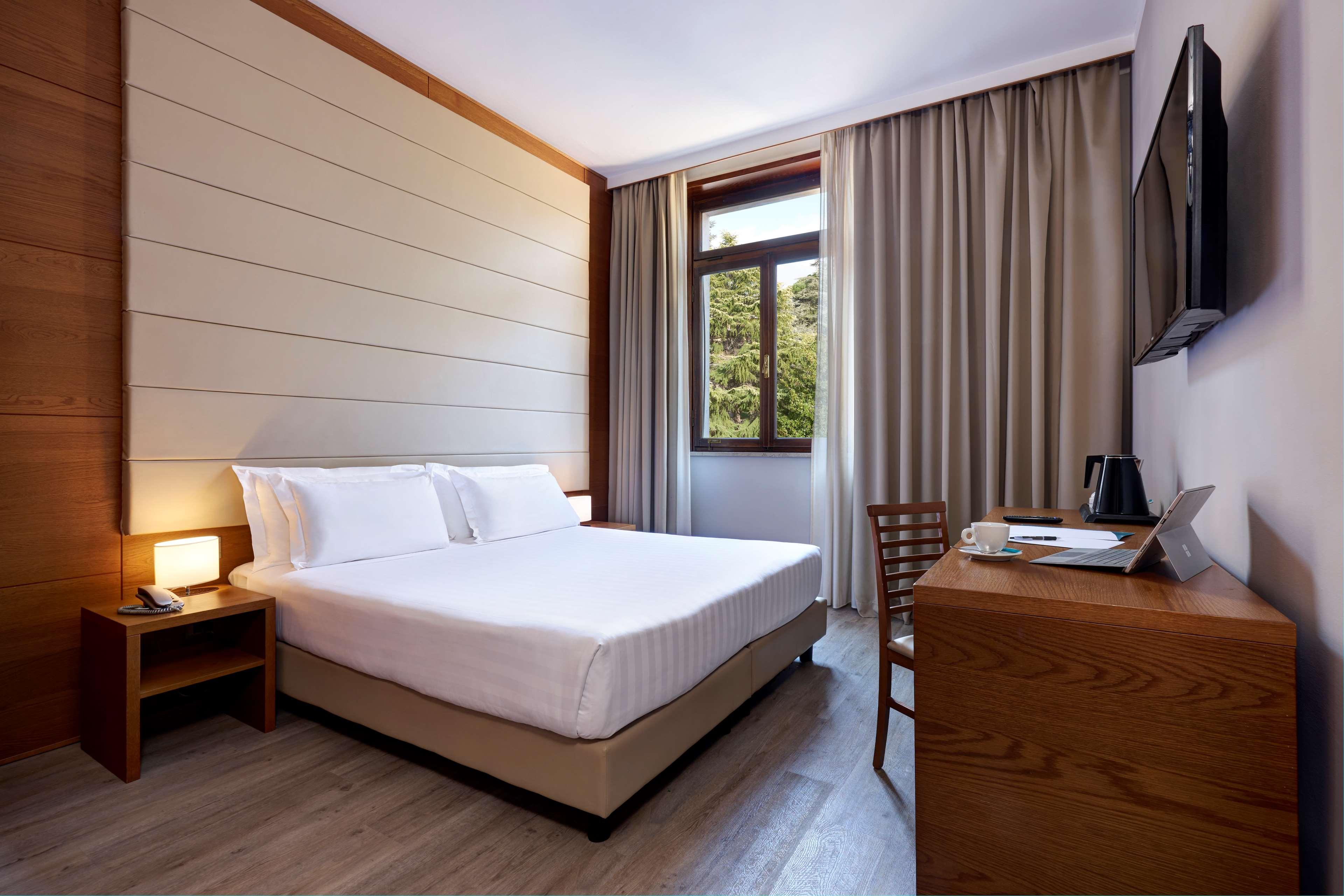 Double or Twin Deluxe