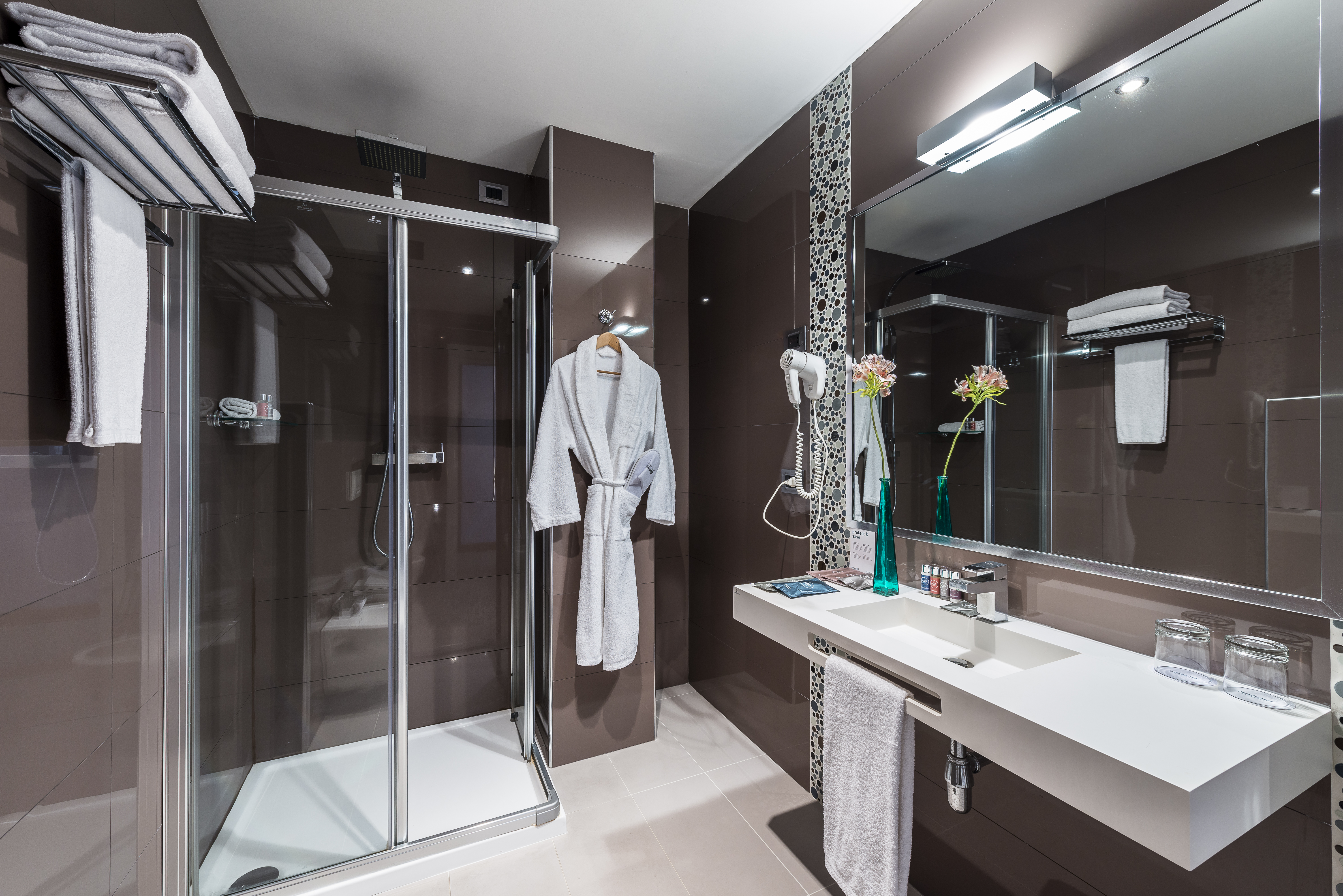 Double or Twin Standard