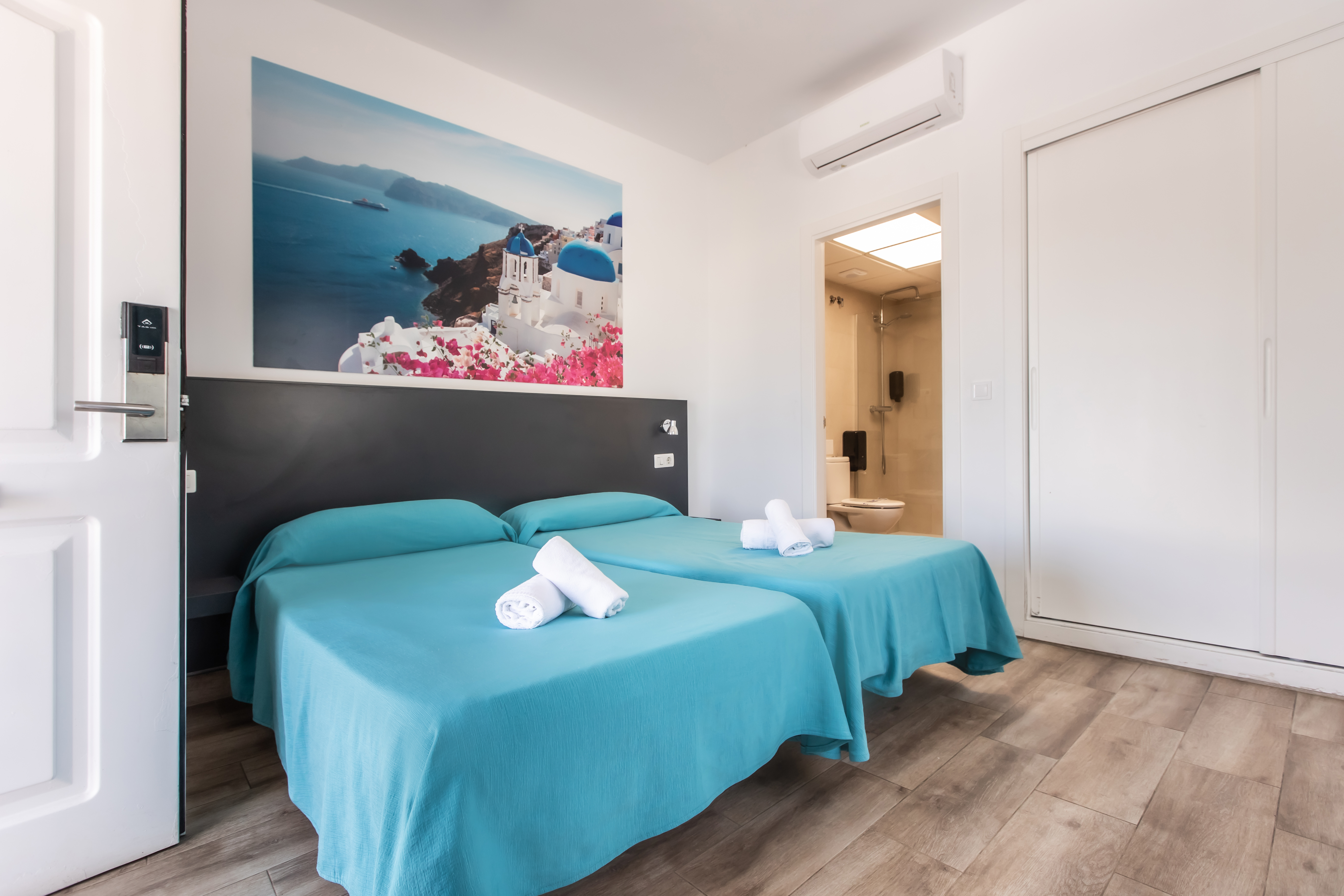 Double or Twin Standard