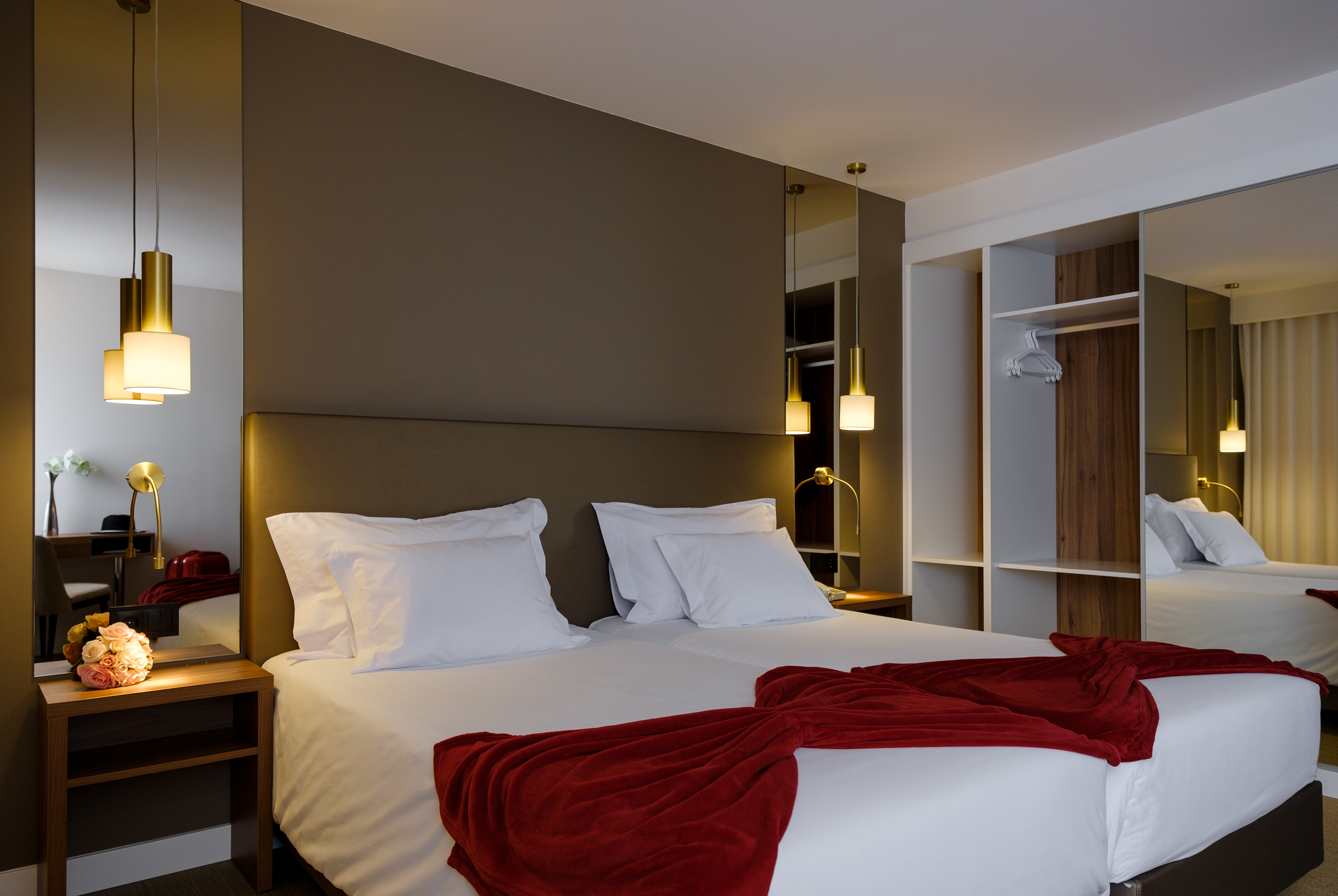 Quadruple Two Bedrooms Two Bathrooms