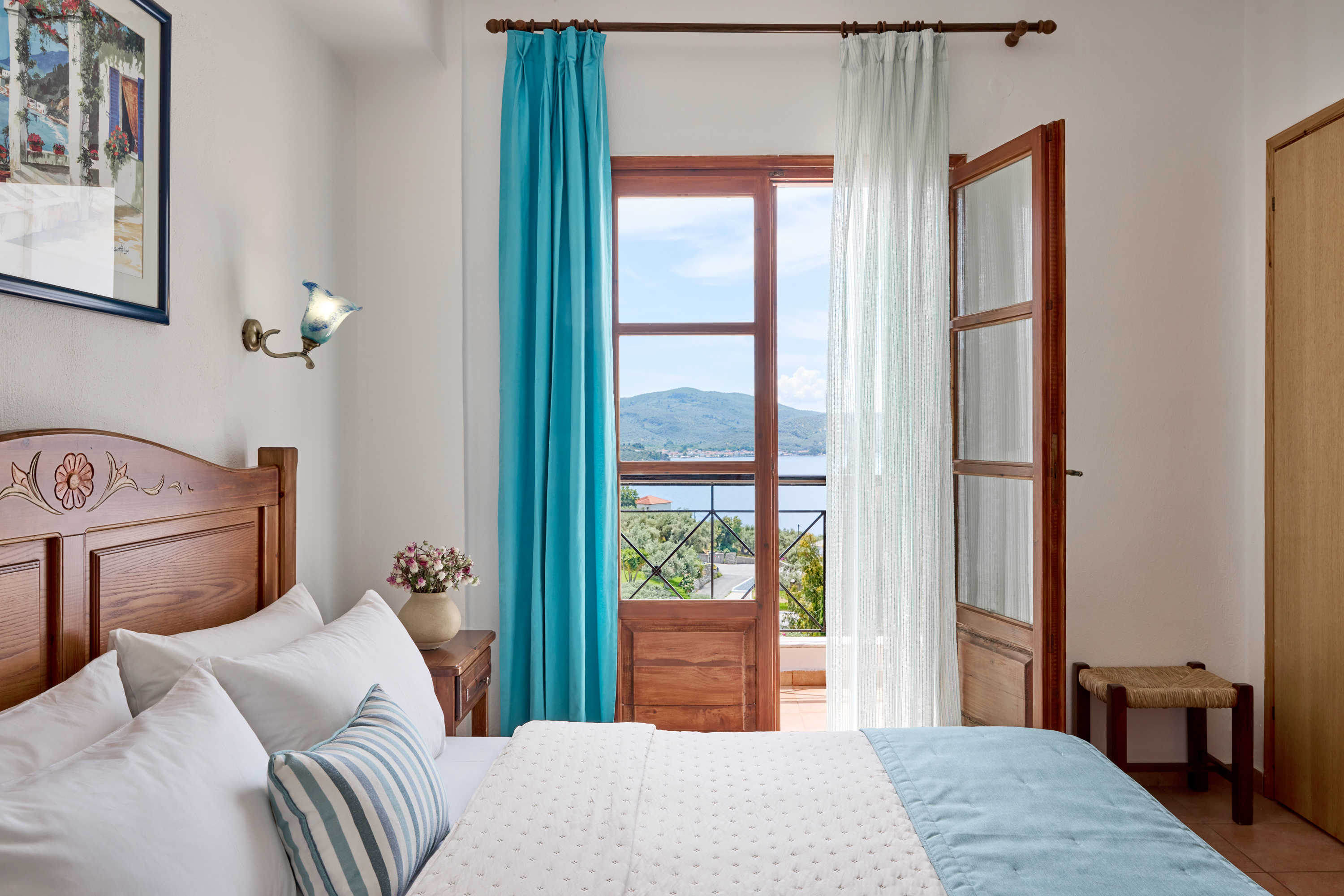 Villa Three Bedrooms Two Bathrooms