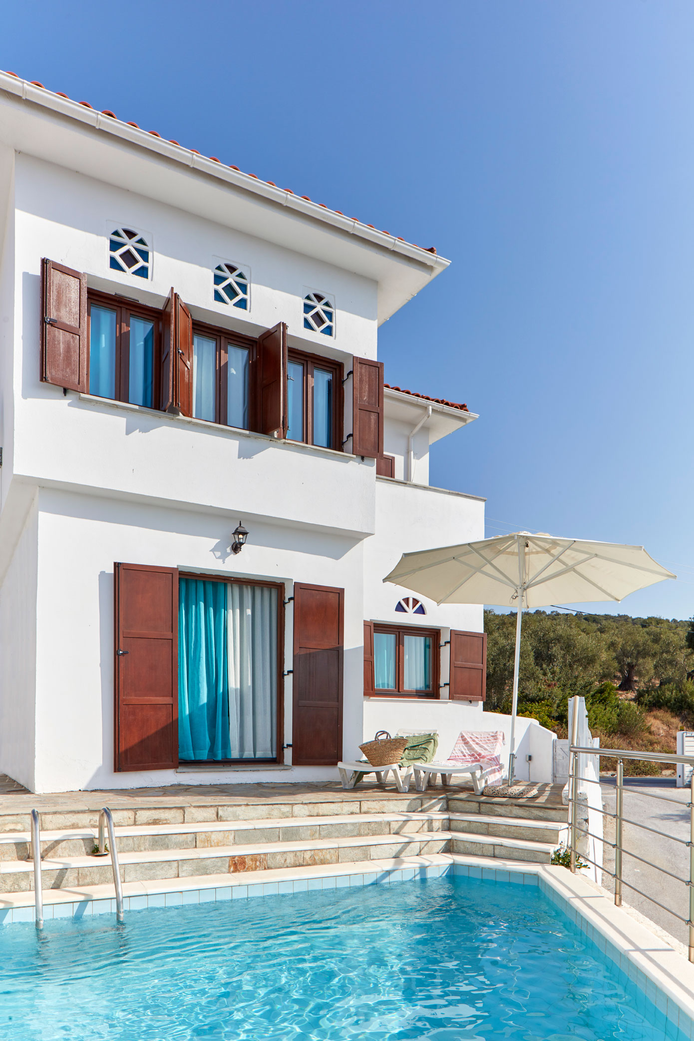 Villa Two Bedrooms Two Bathrooms