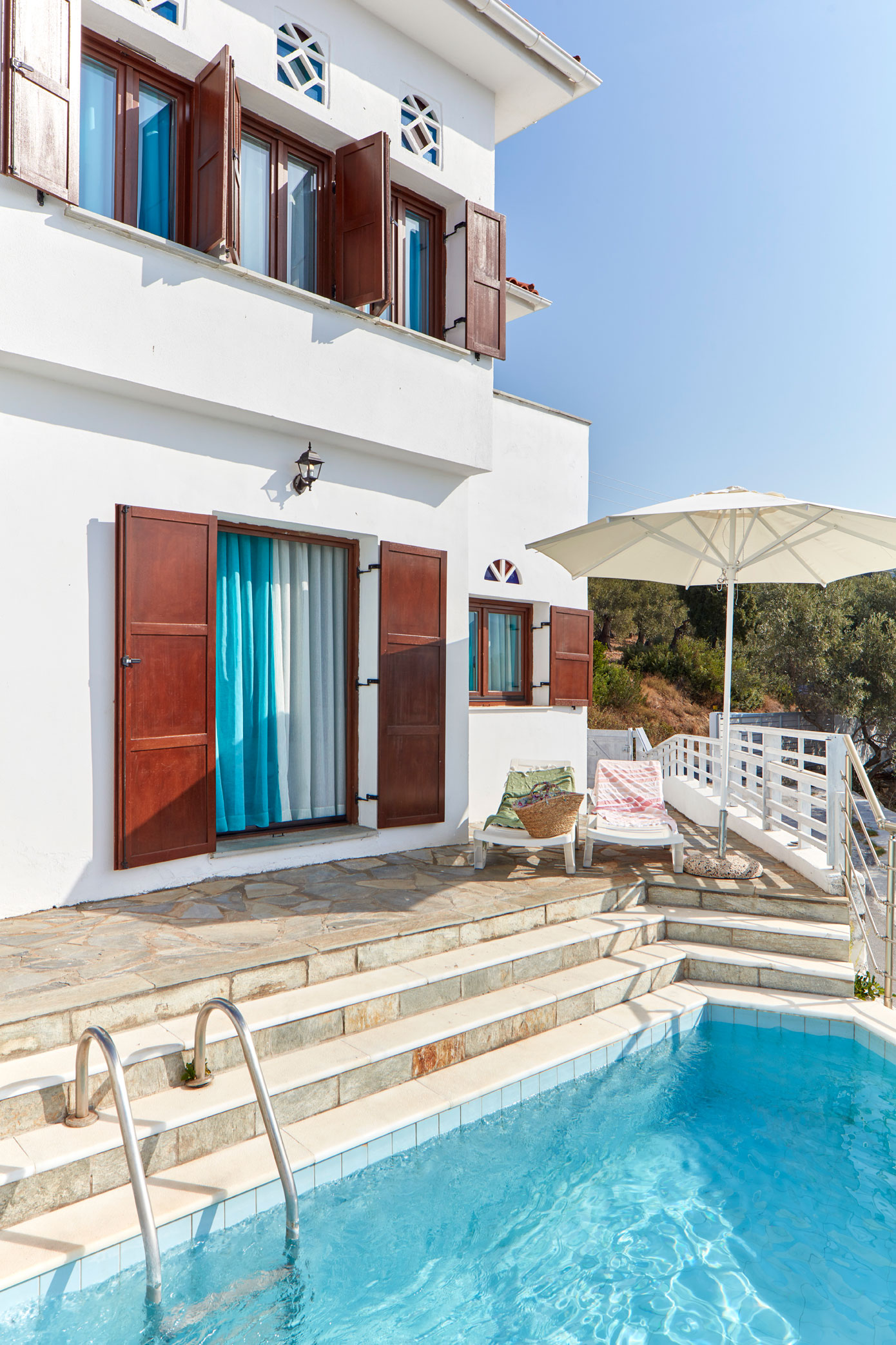 Villa Two Bedrooms Two Bathrooms