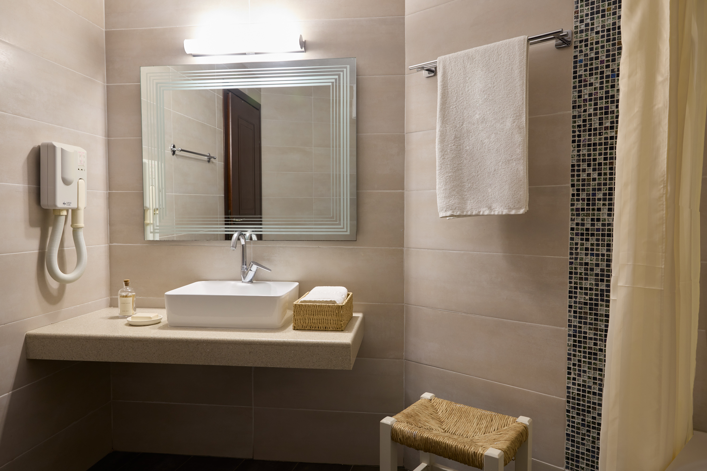 Studio Deluxe One Bed