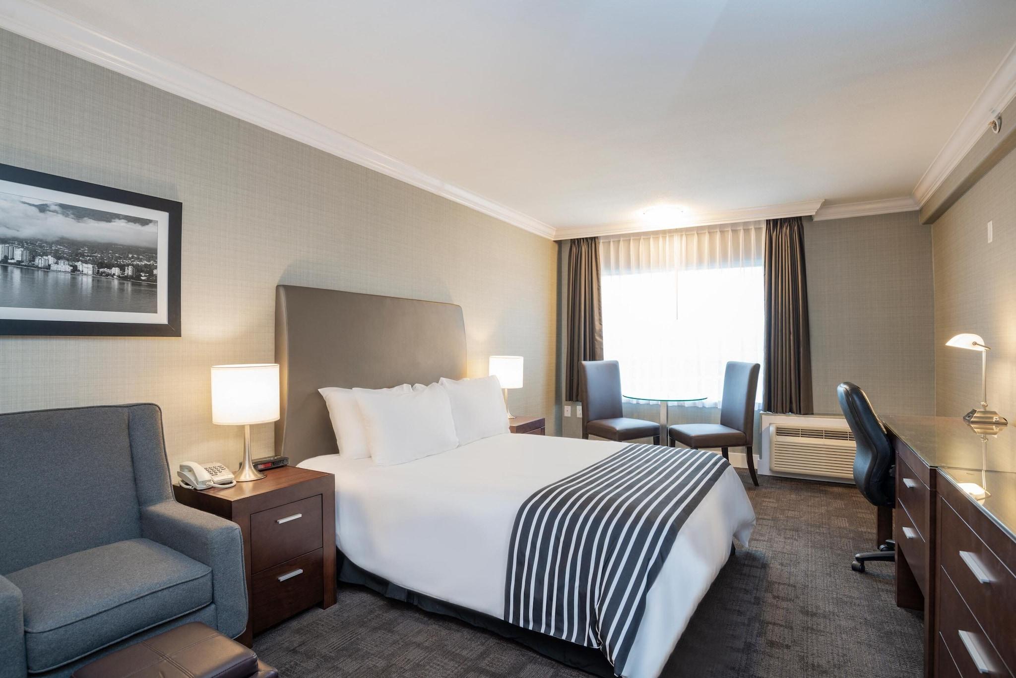 Double Executive Queen Bed