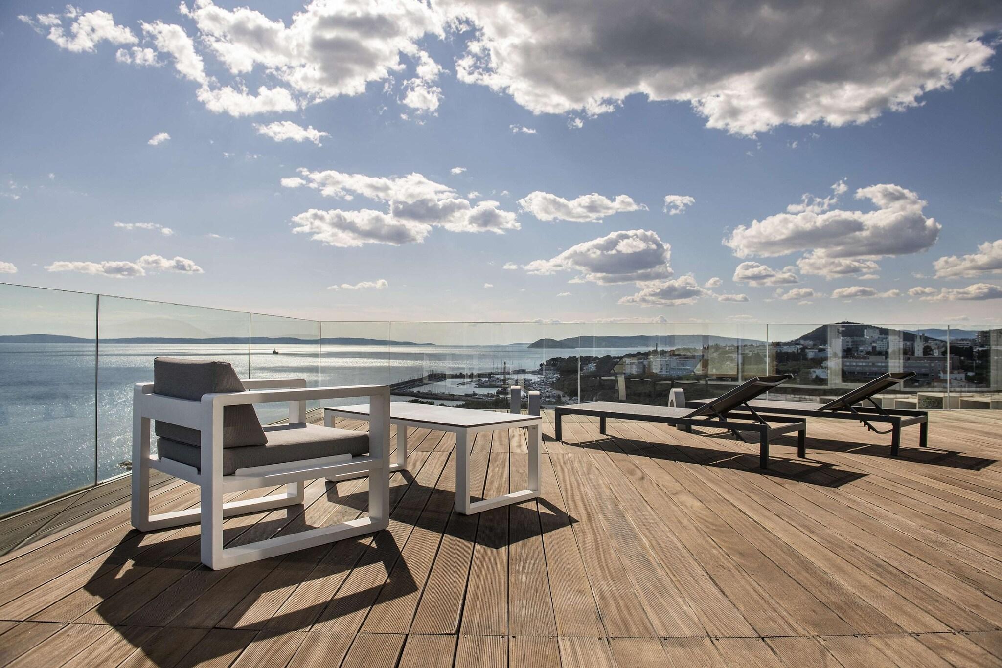 Room Penthouse with Views