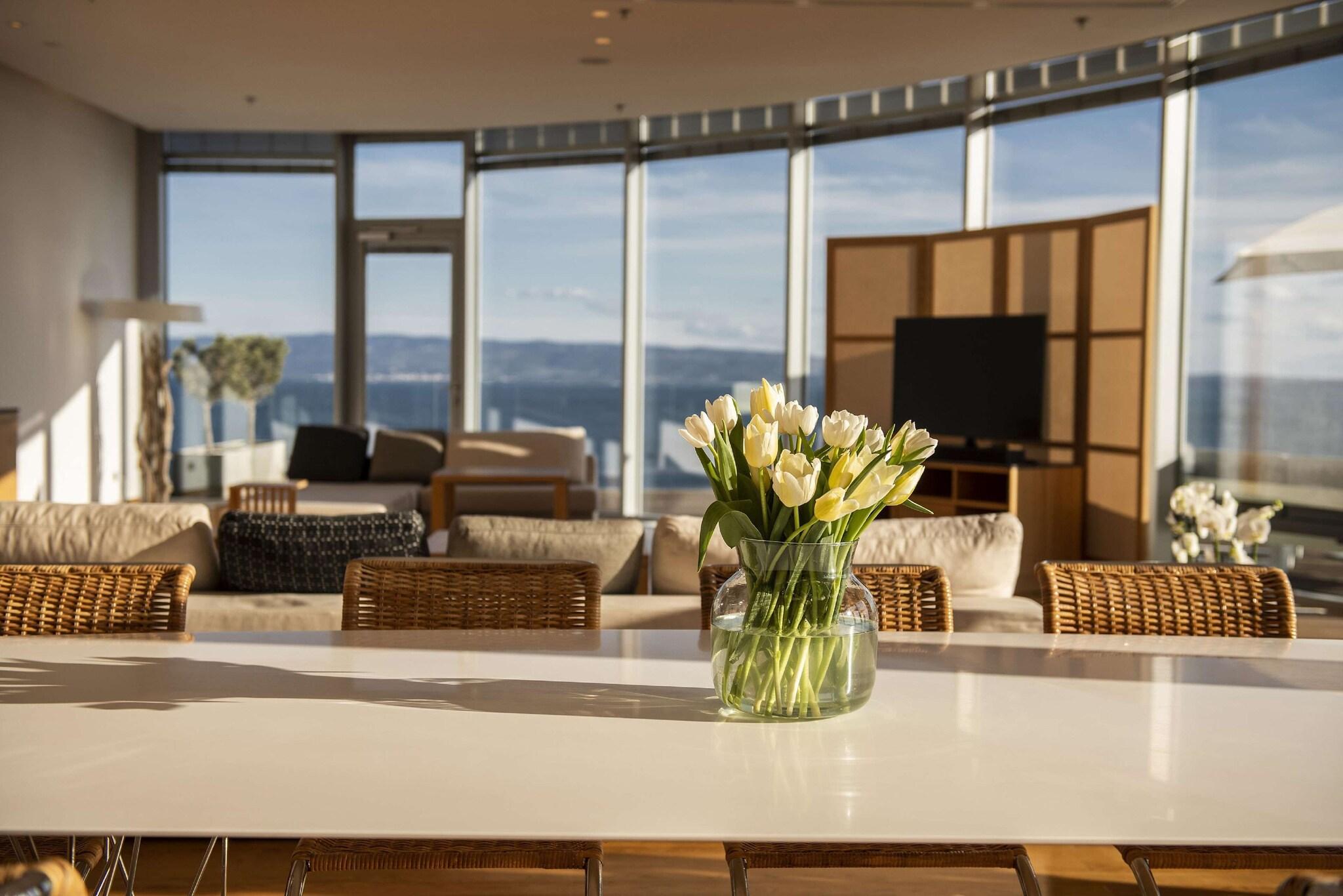 Room Penthouse with Views