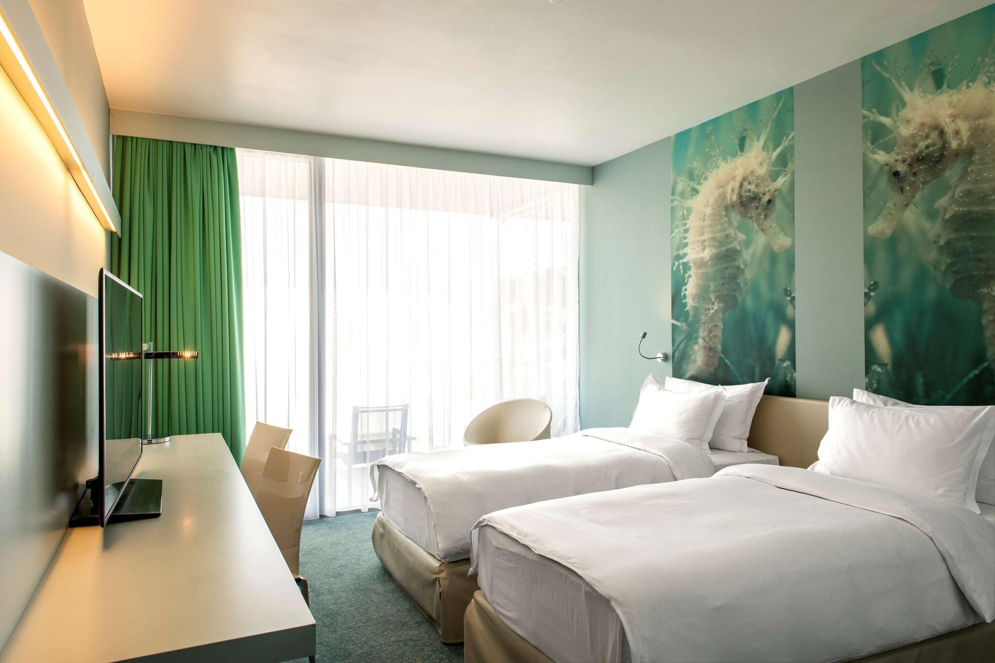 Twin Superior Sea View