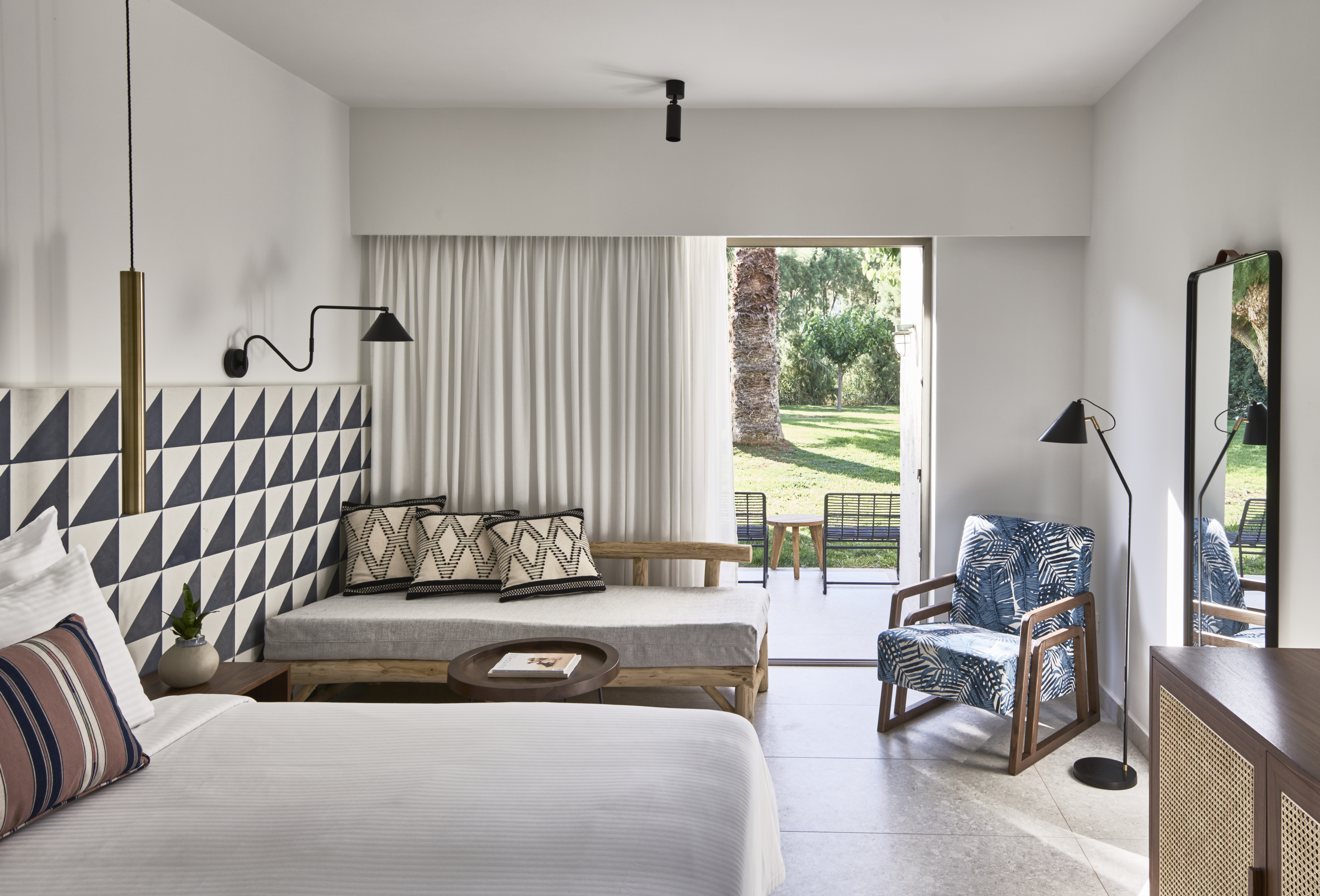 Bungalow Garden View