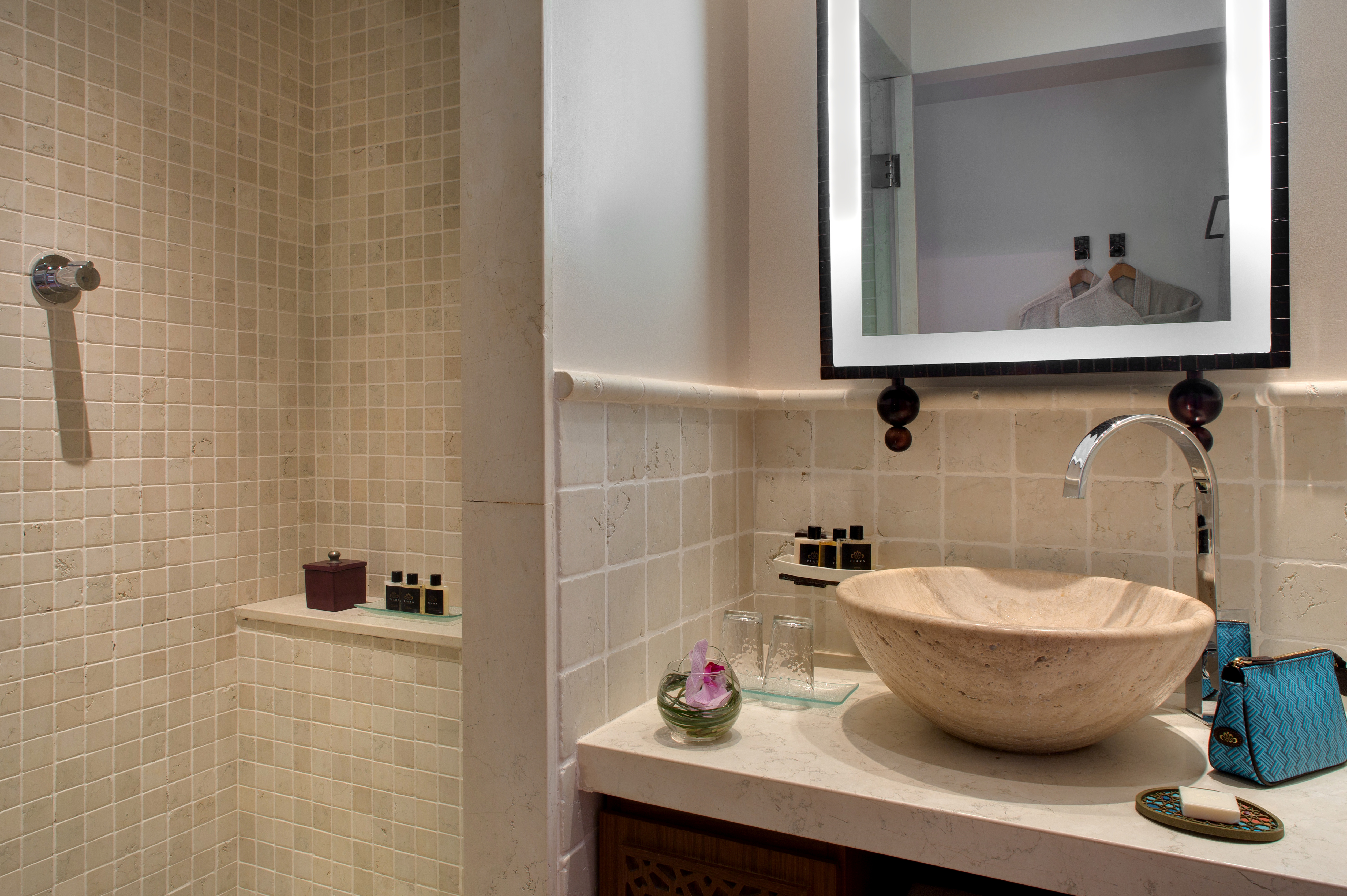 Double Queen Size Bed