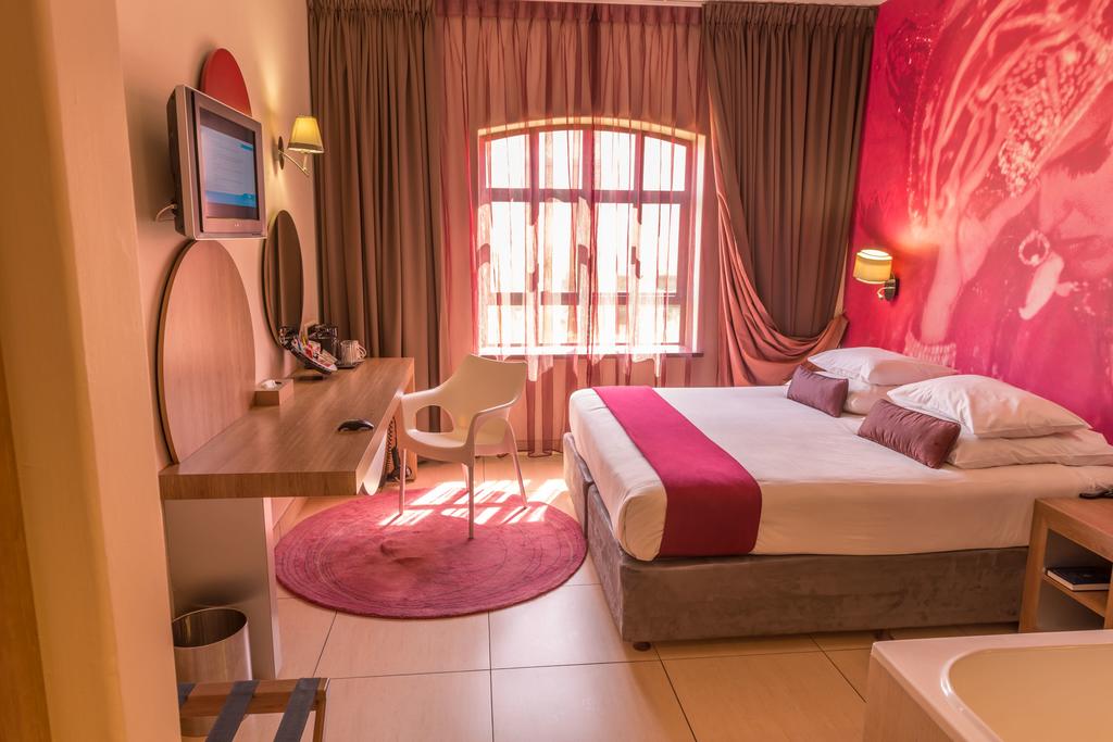 Room Superior King Bed