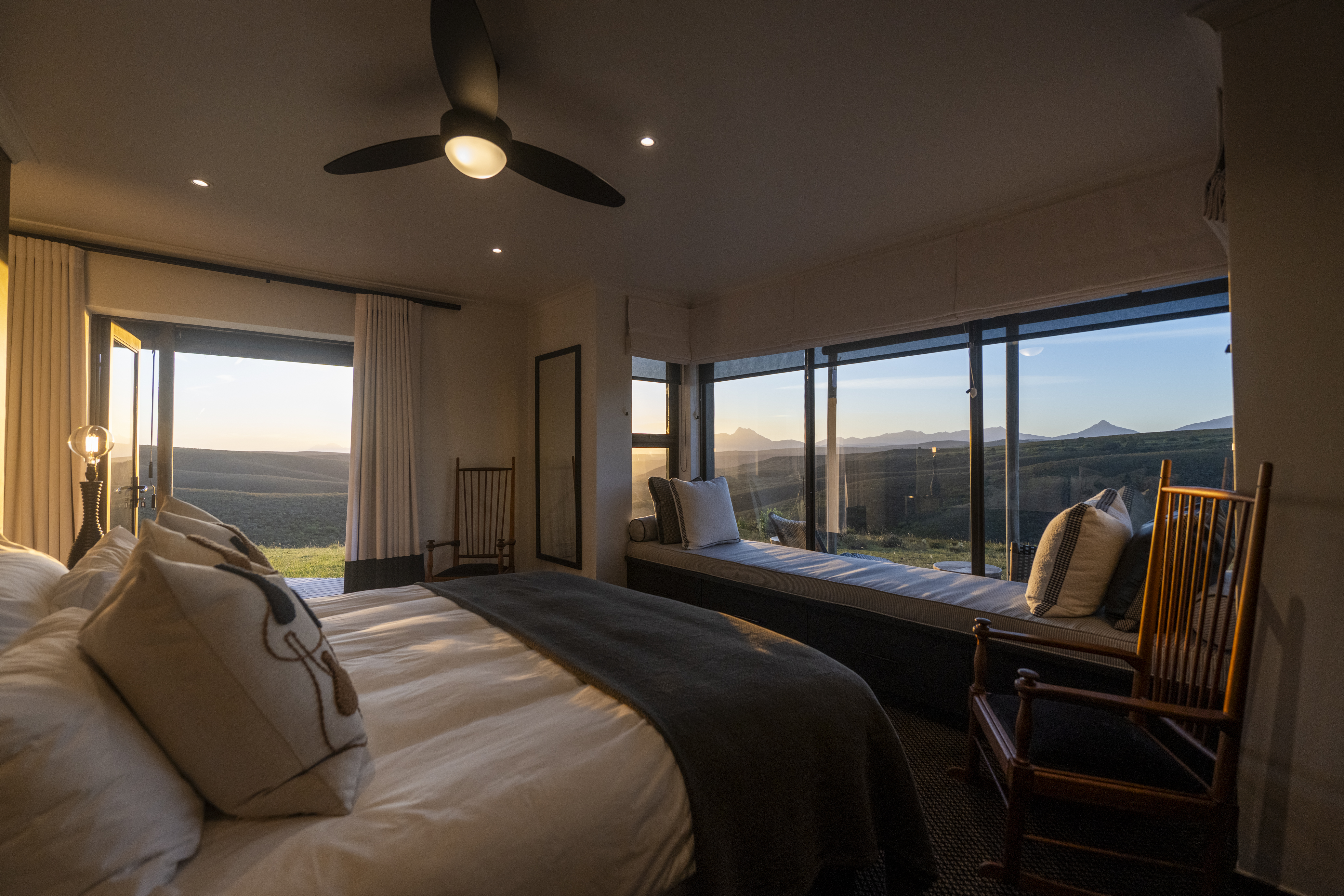 Villa Three Bedrooms Three Bathrooms