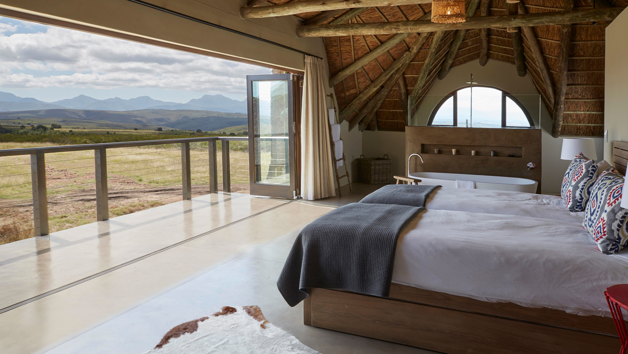 Quadruple Capacity 8 Four Bedrooms