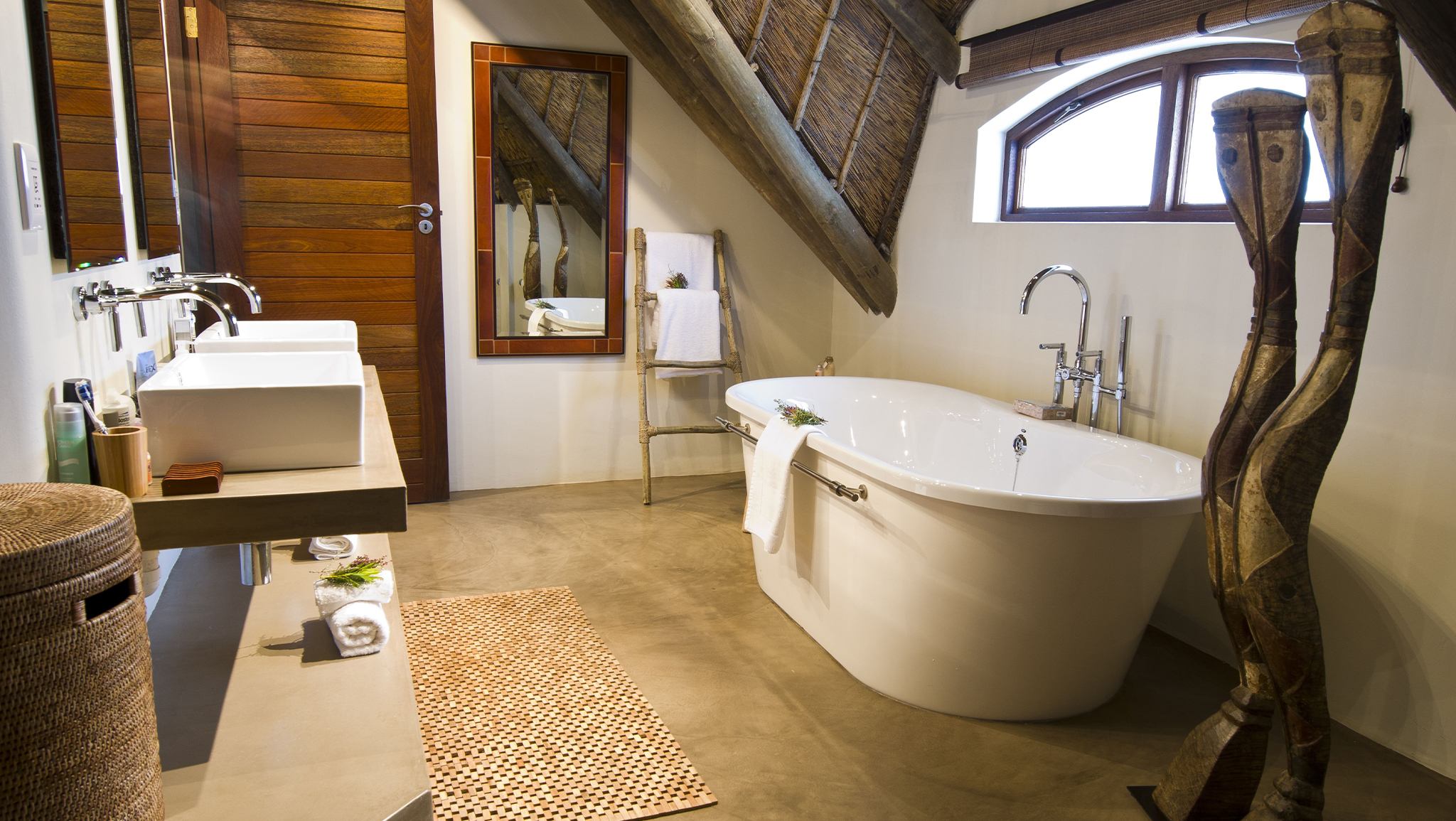 Lodge Four Bedrooms One Bathroom