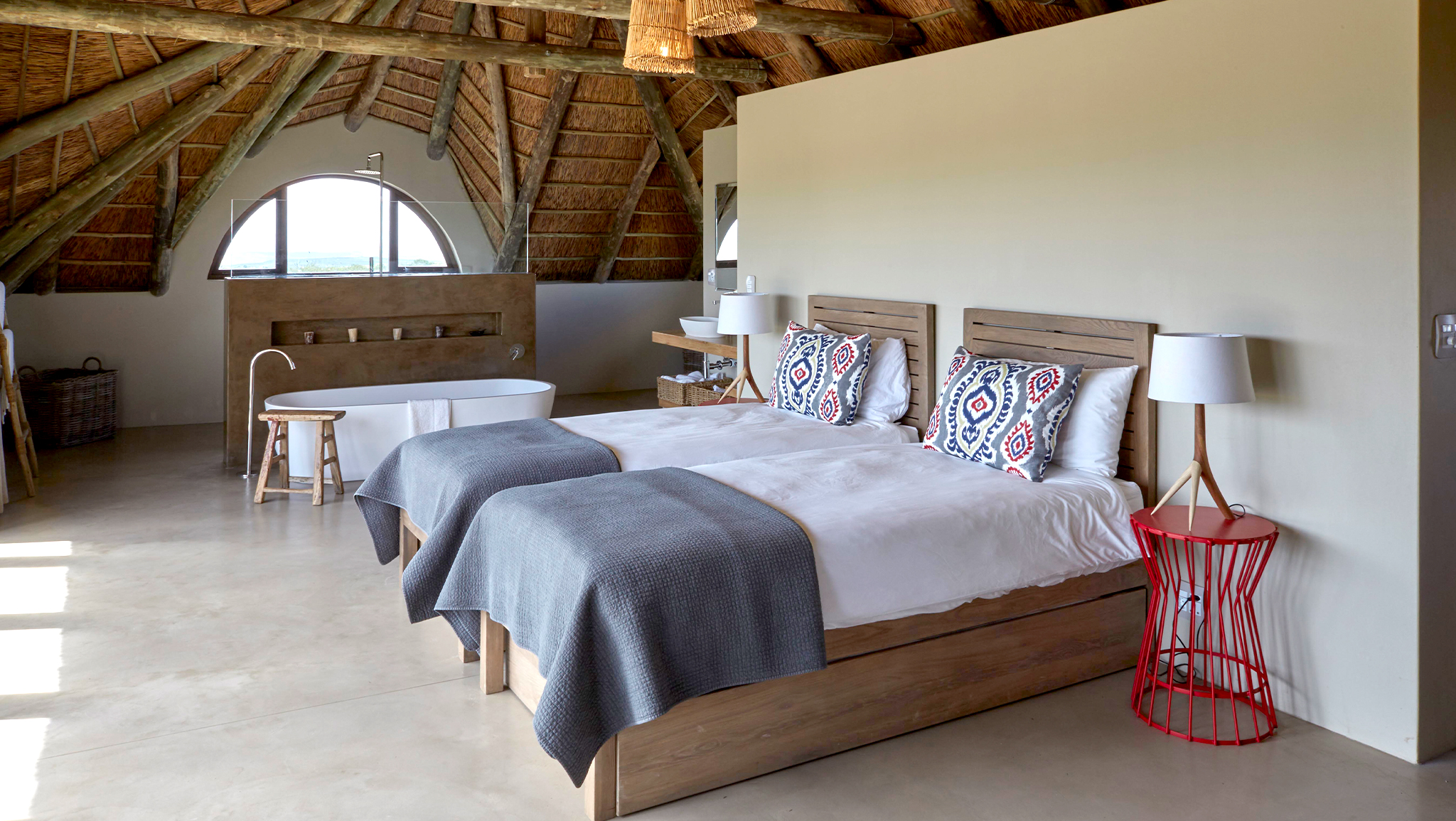 Quadruple Capacity 8 Four Bedrooms