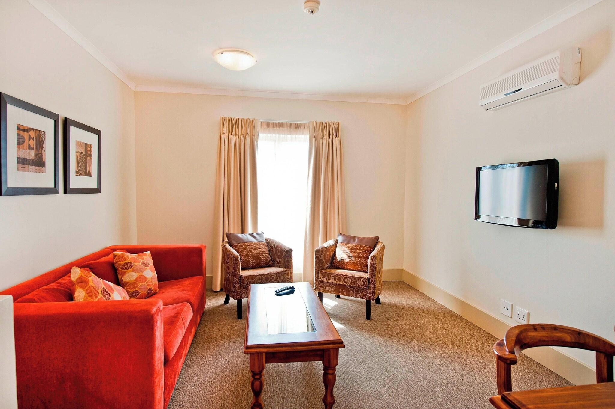 Suite King Size Bed