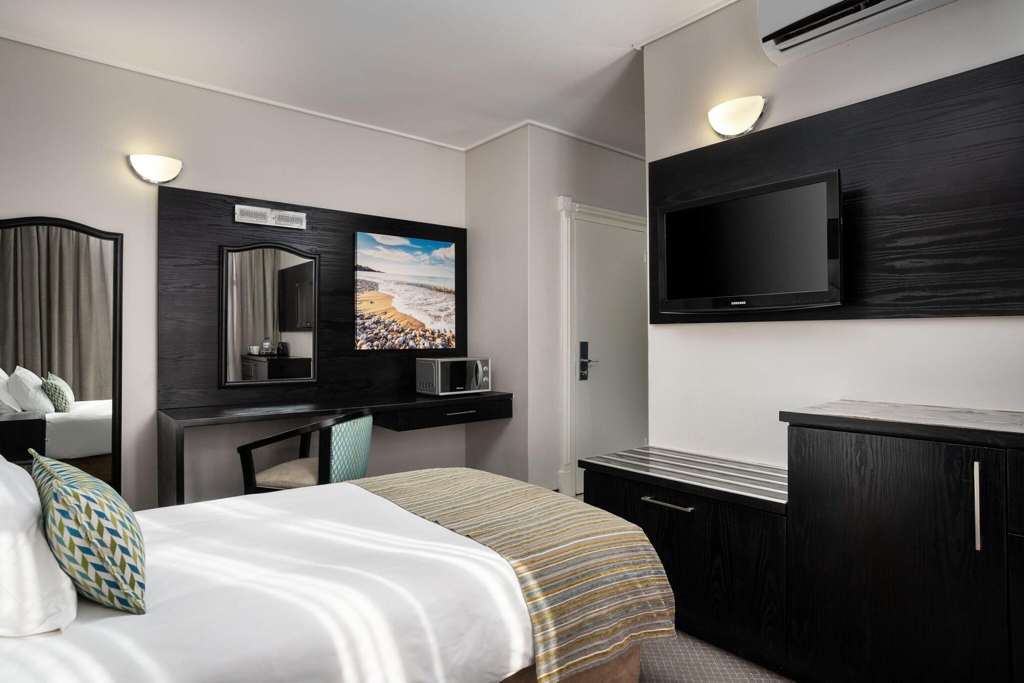 Double Deluxe King Bed