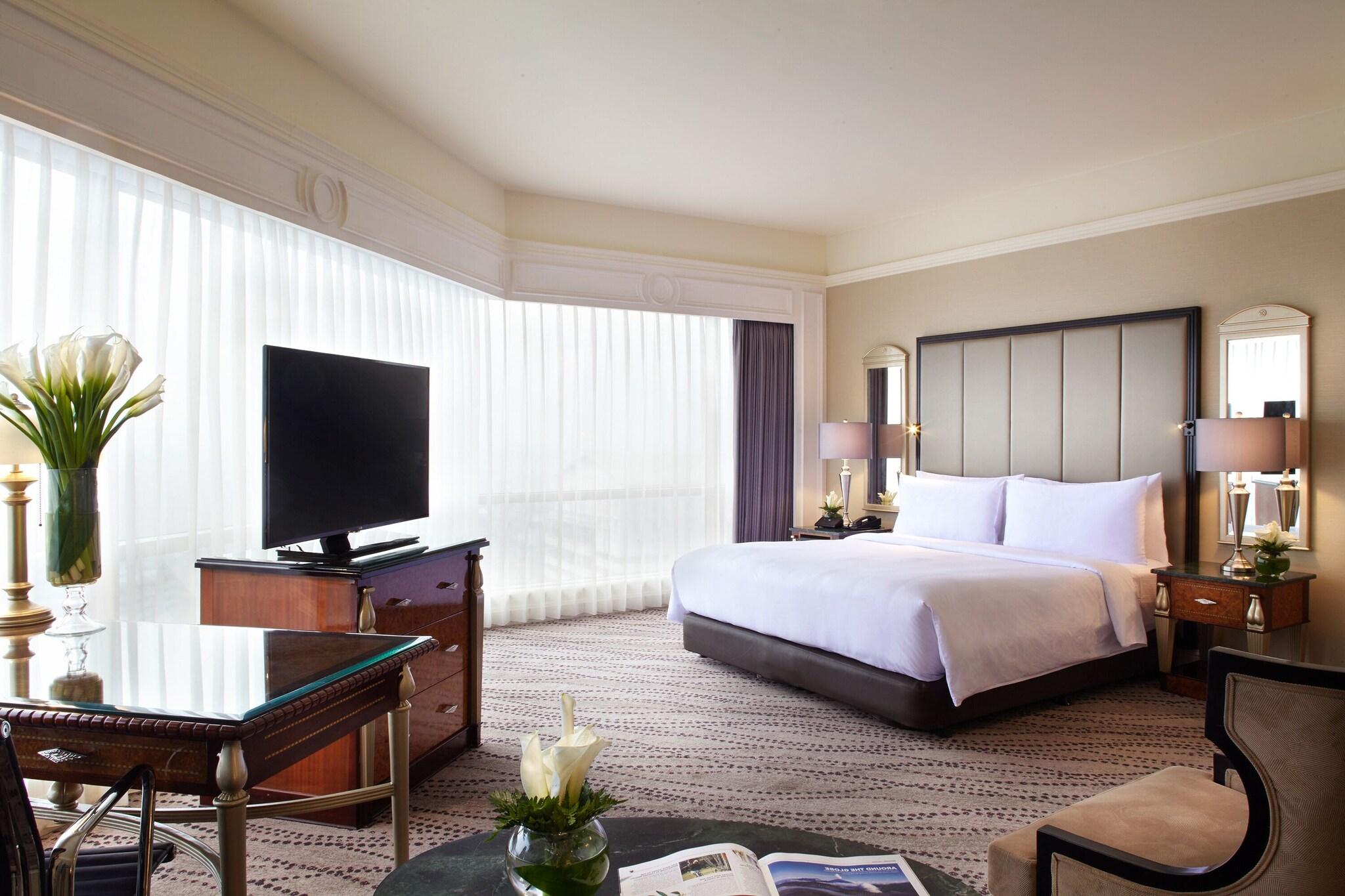 Junior Suite King Size Bed