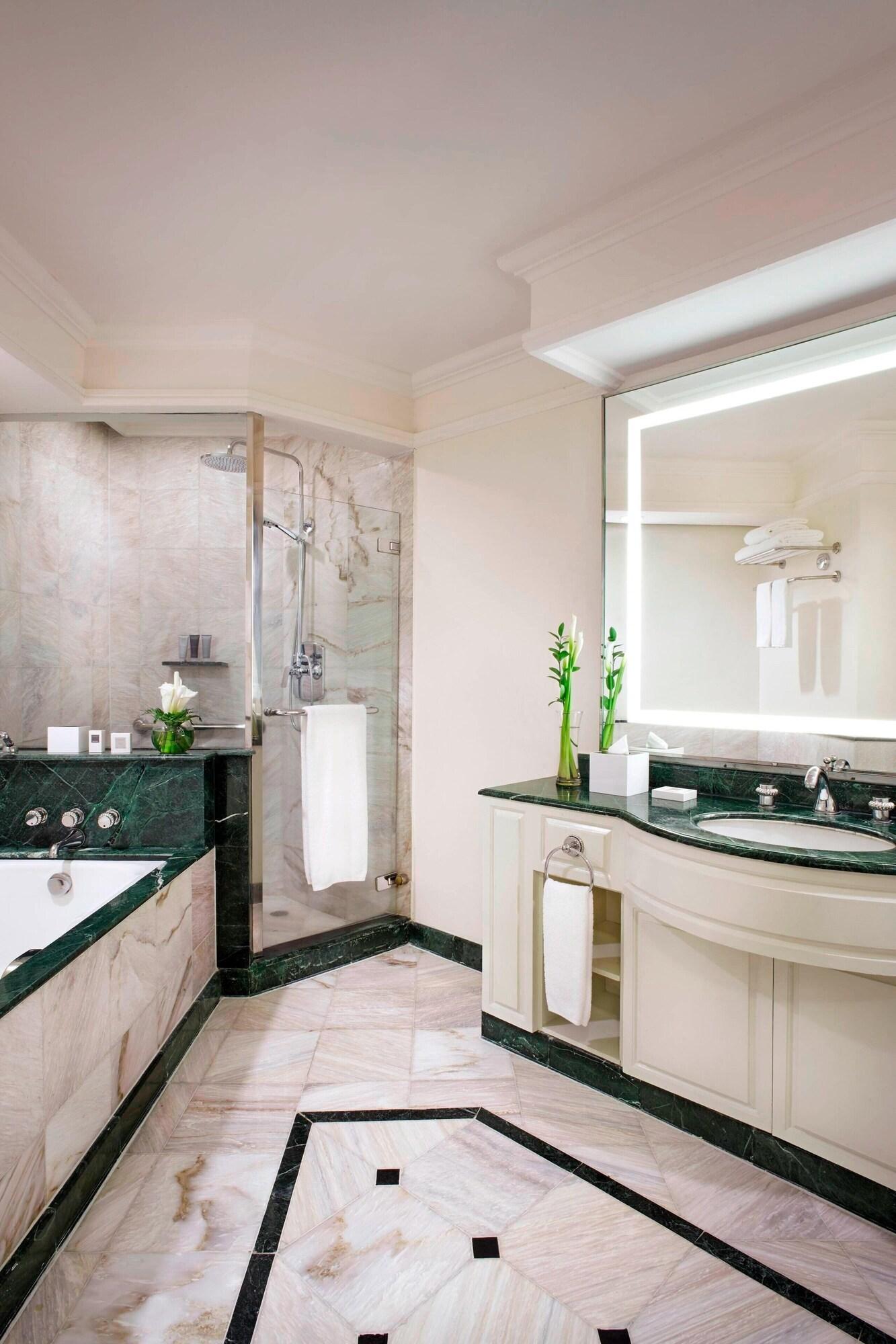 Suite Executive City View