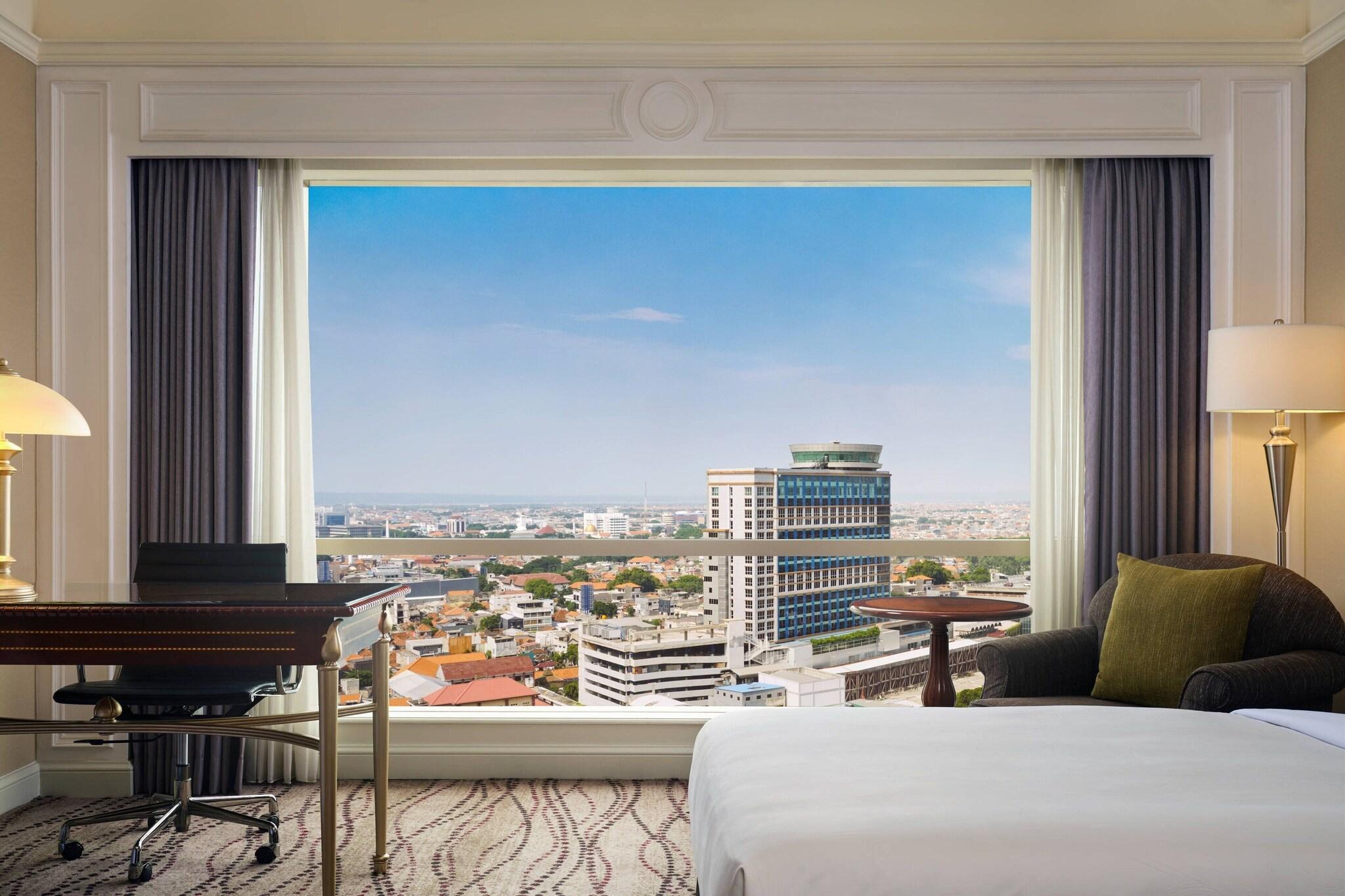 Twin Deluxe City View