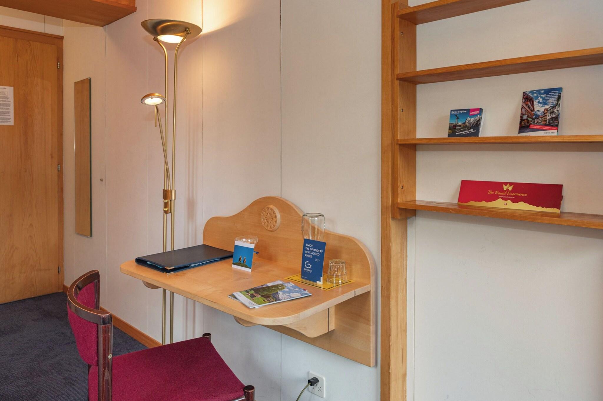 Single Mountain View