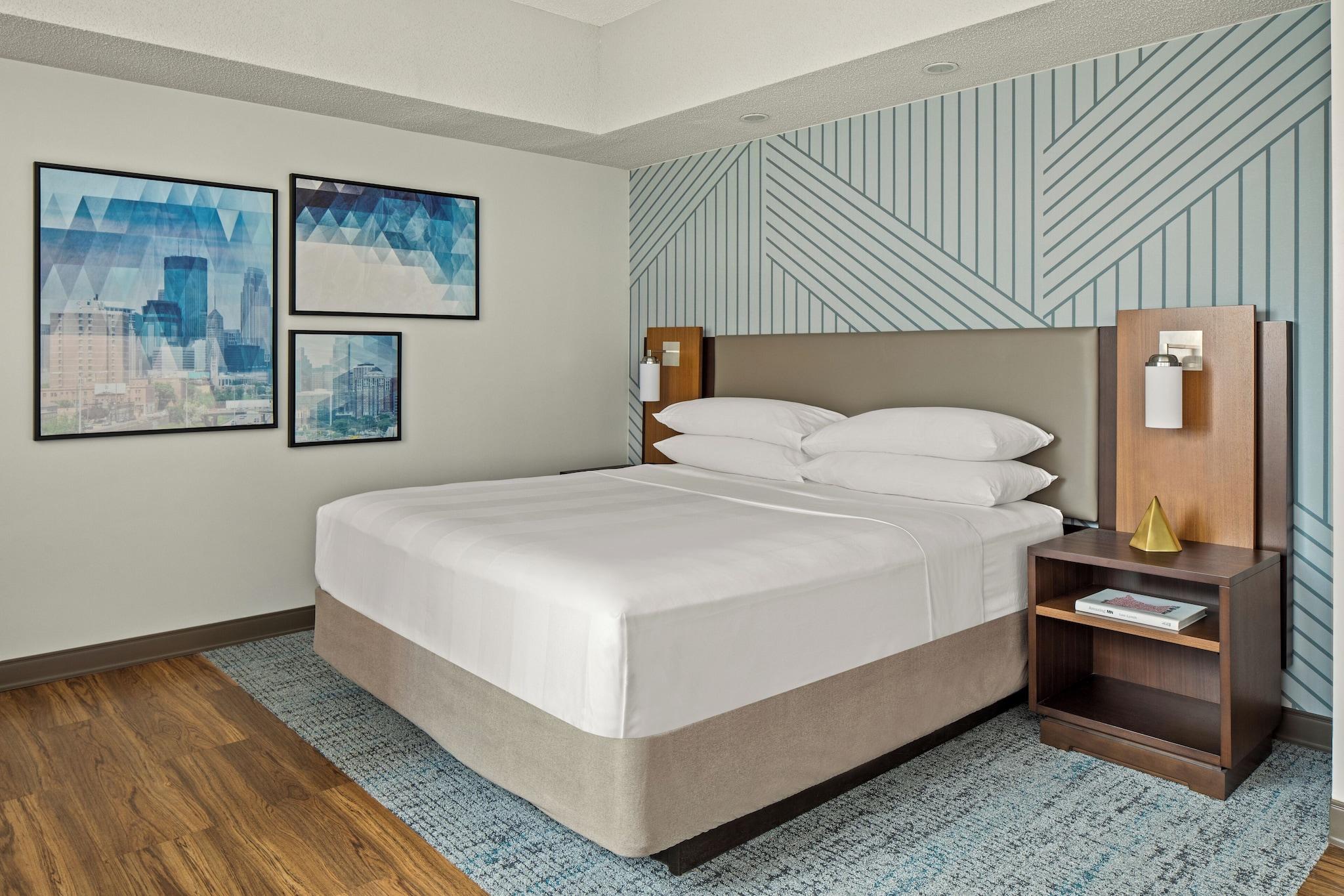 Double City View King Bed