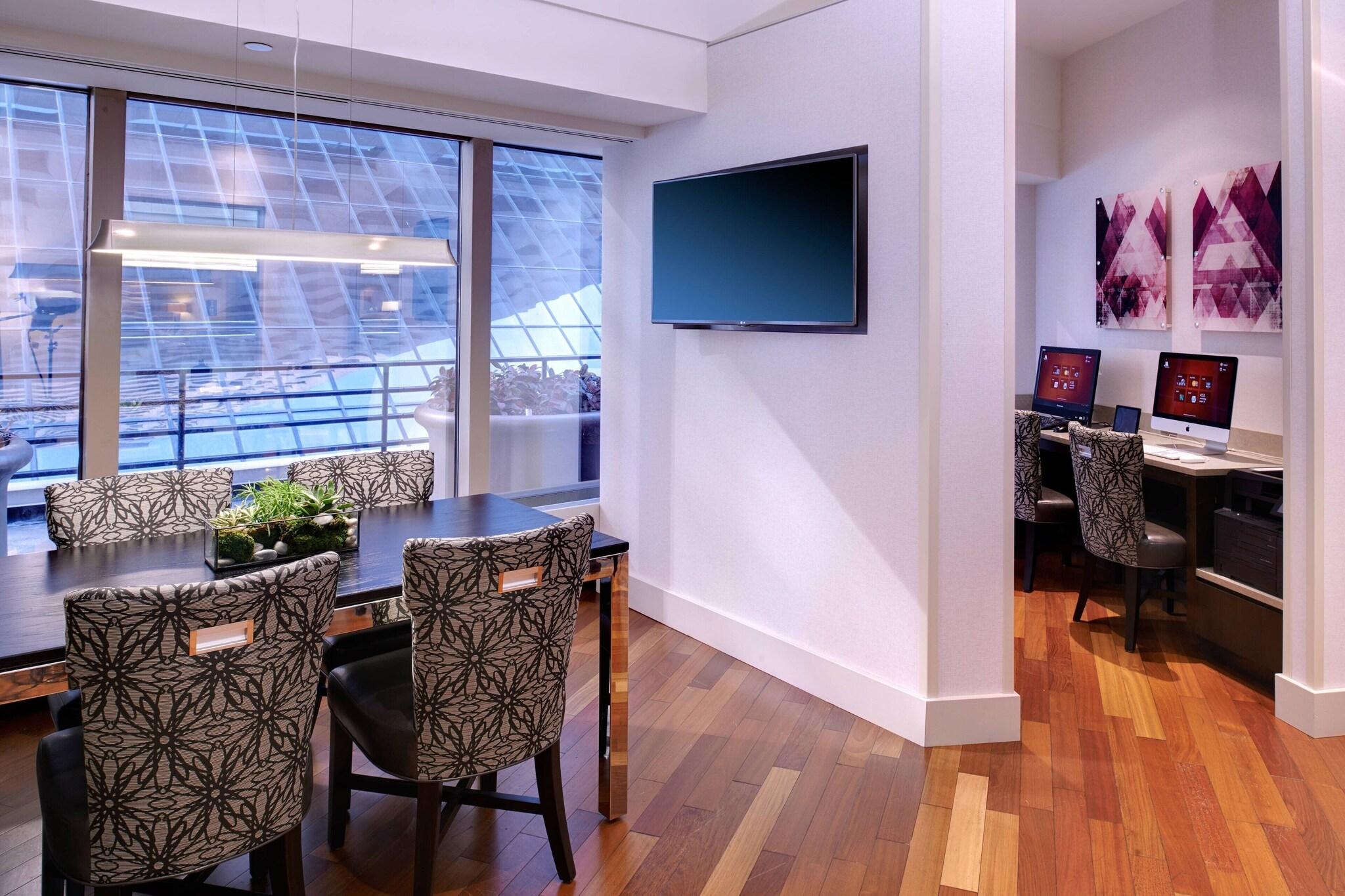 Suite King Bed One Bedroom 