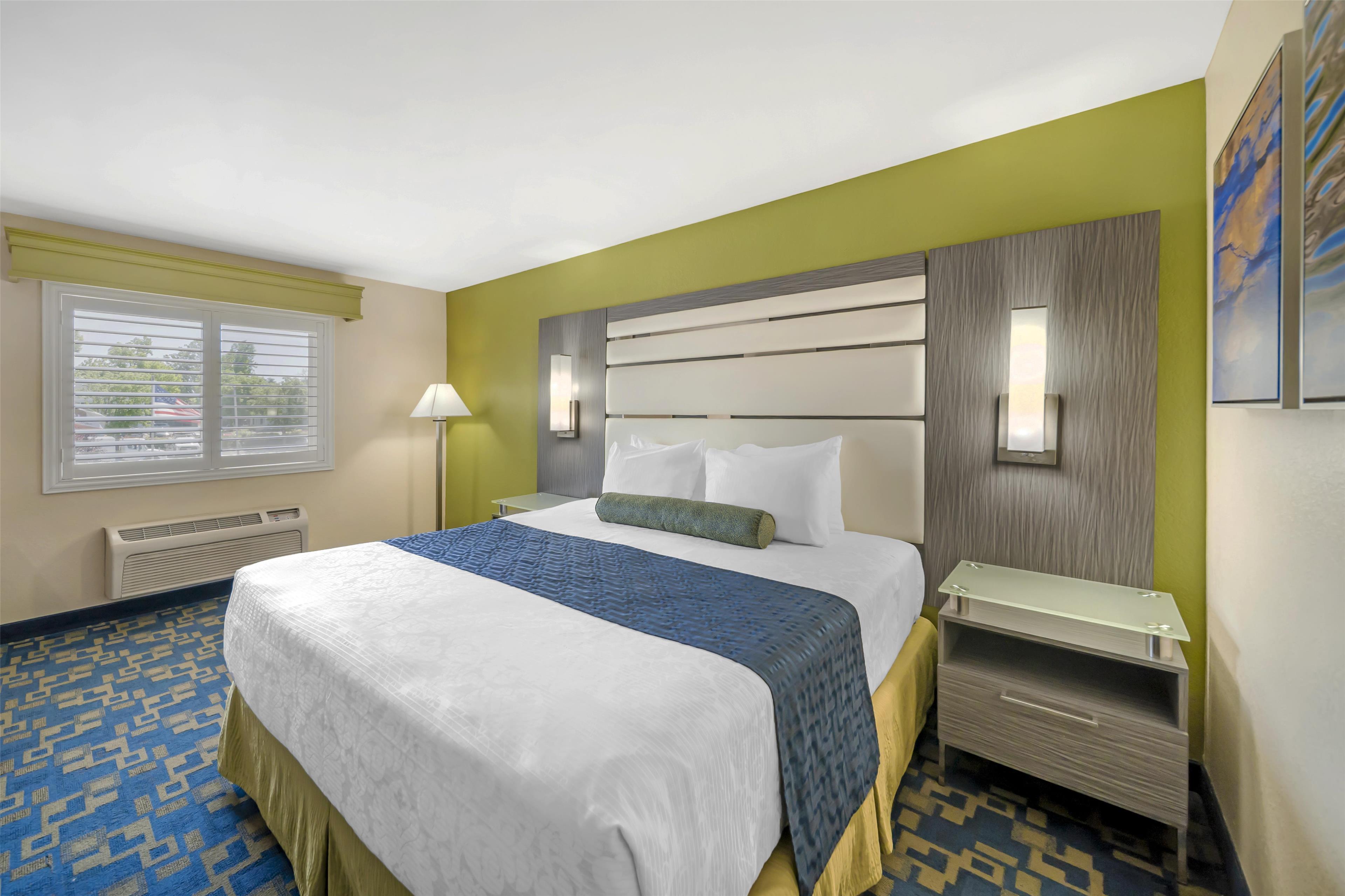 Double King Bed Non Smoking