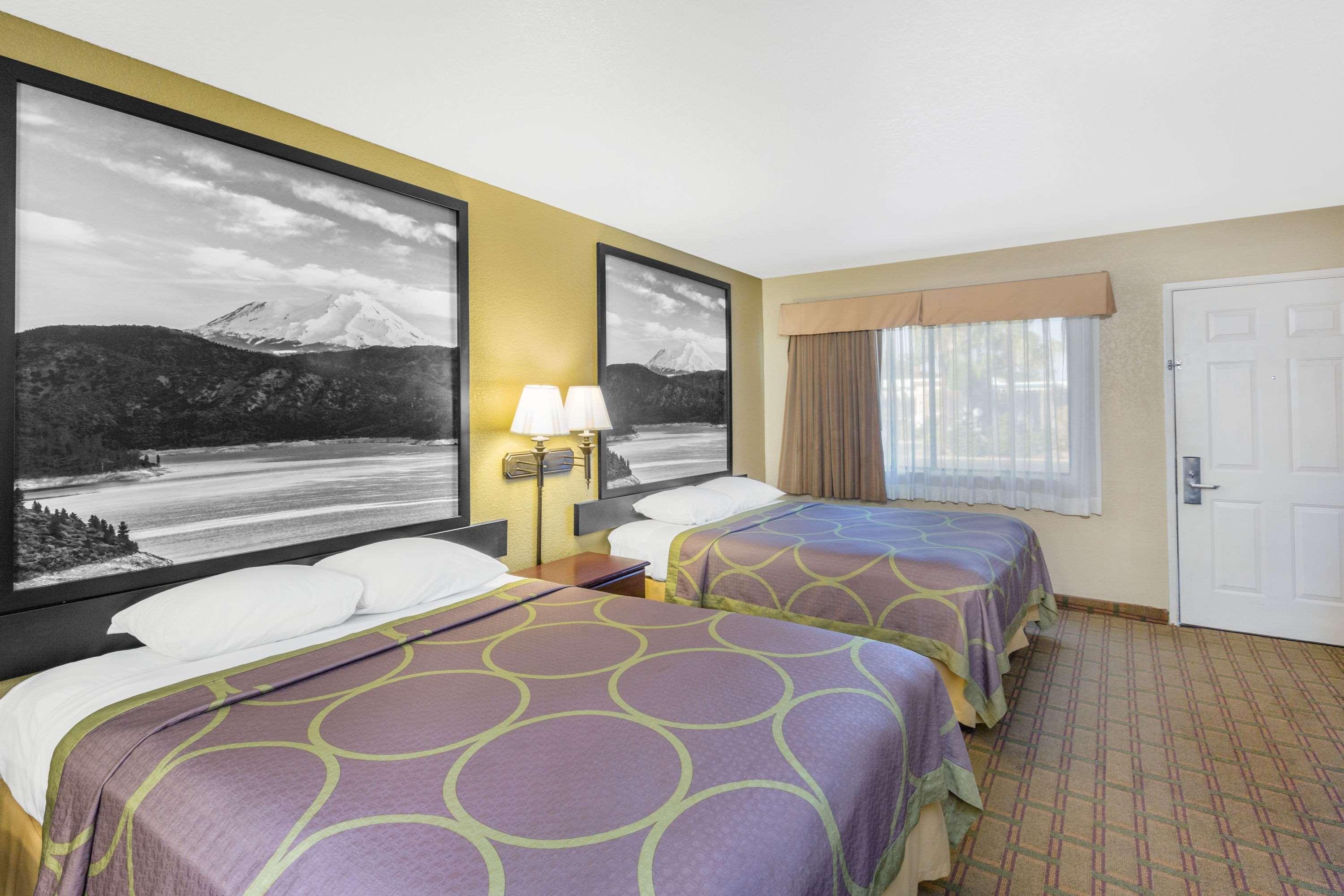 Quadruple Two Queen Beds Non Smoking