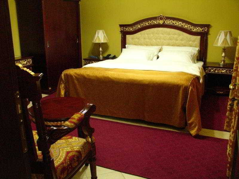 Double or Twin Standard