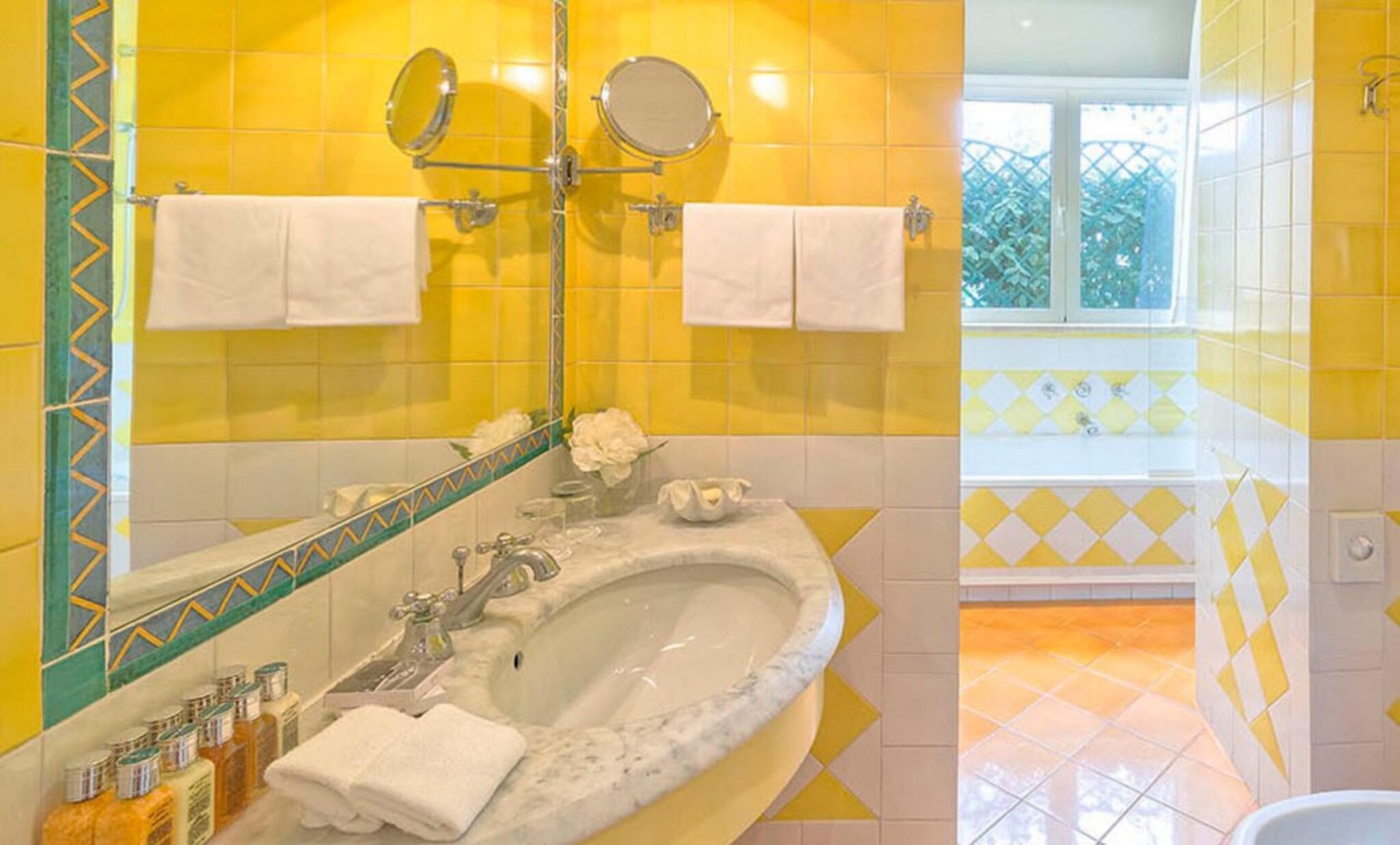 Double or Twin Superior Sea View