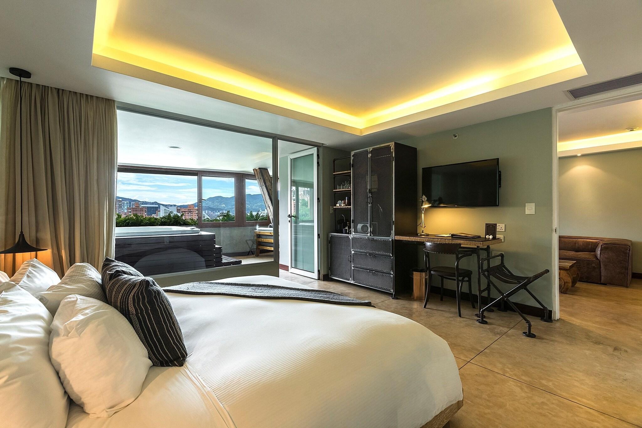 Double King Size Bed