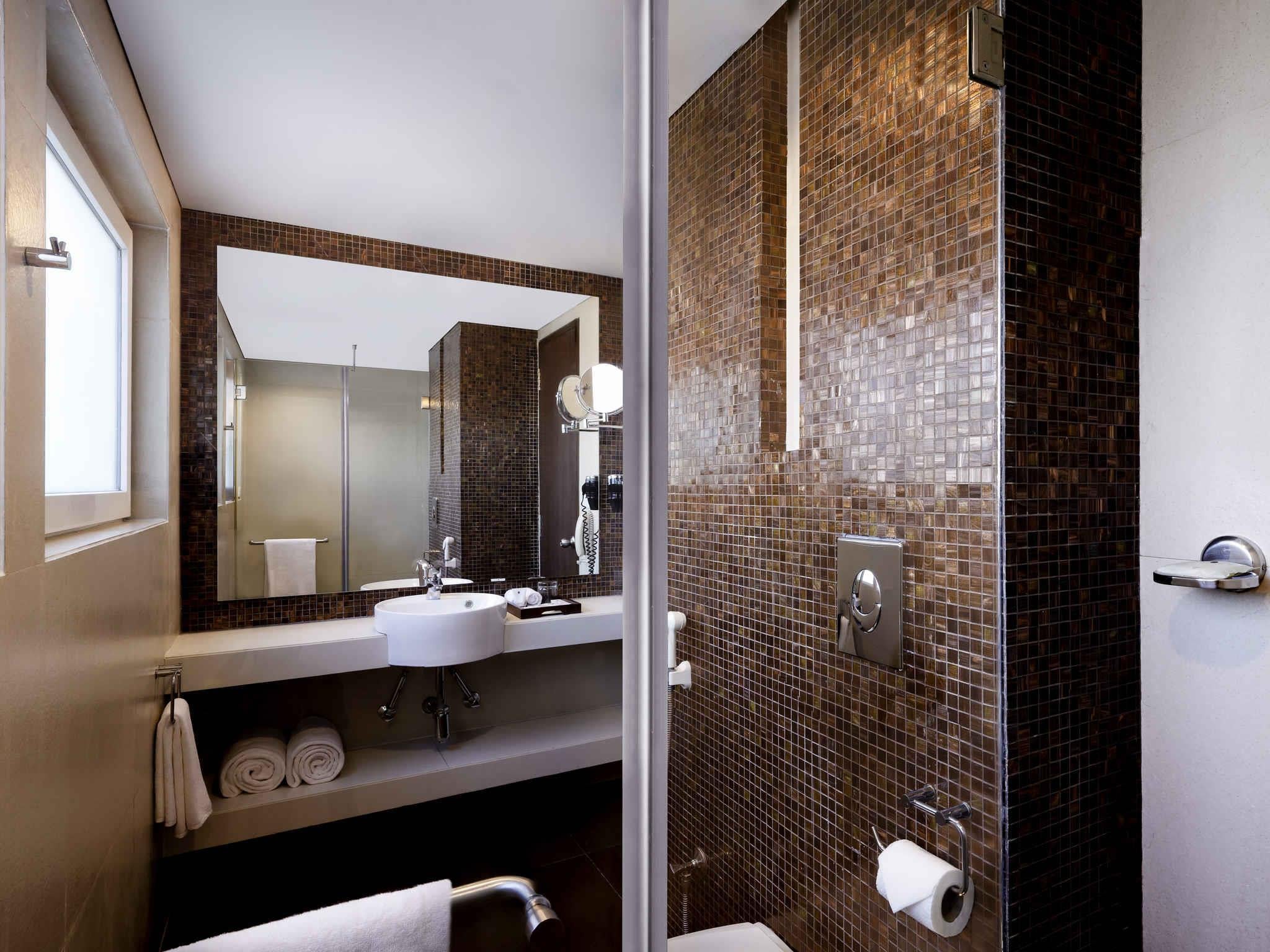 Double Executive King Bed