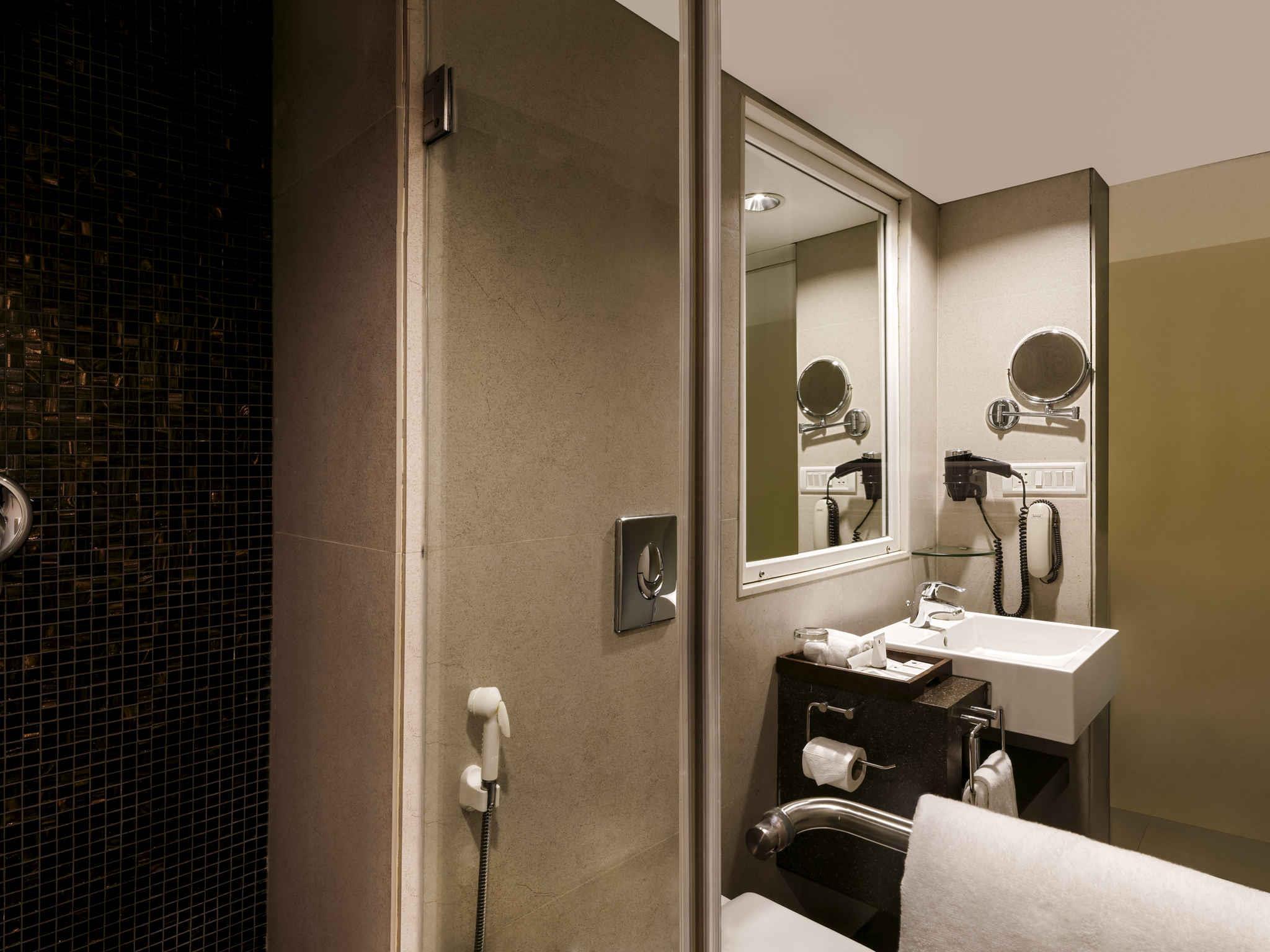 Double Executive King Bed