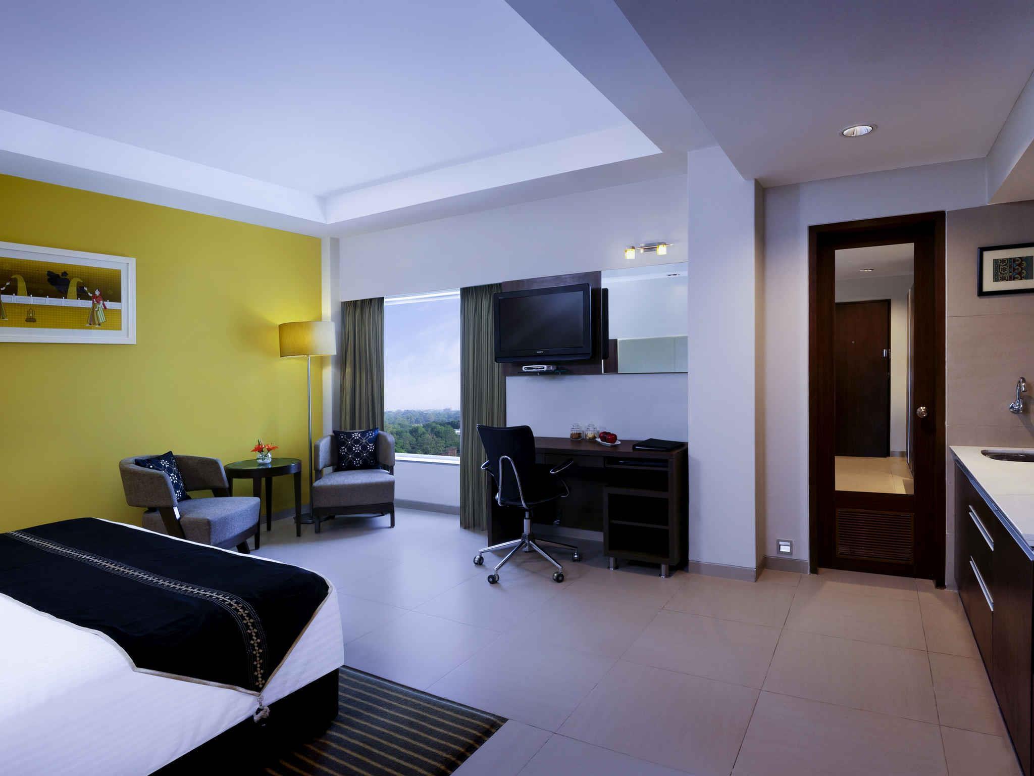 Double Executive King Bed