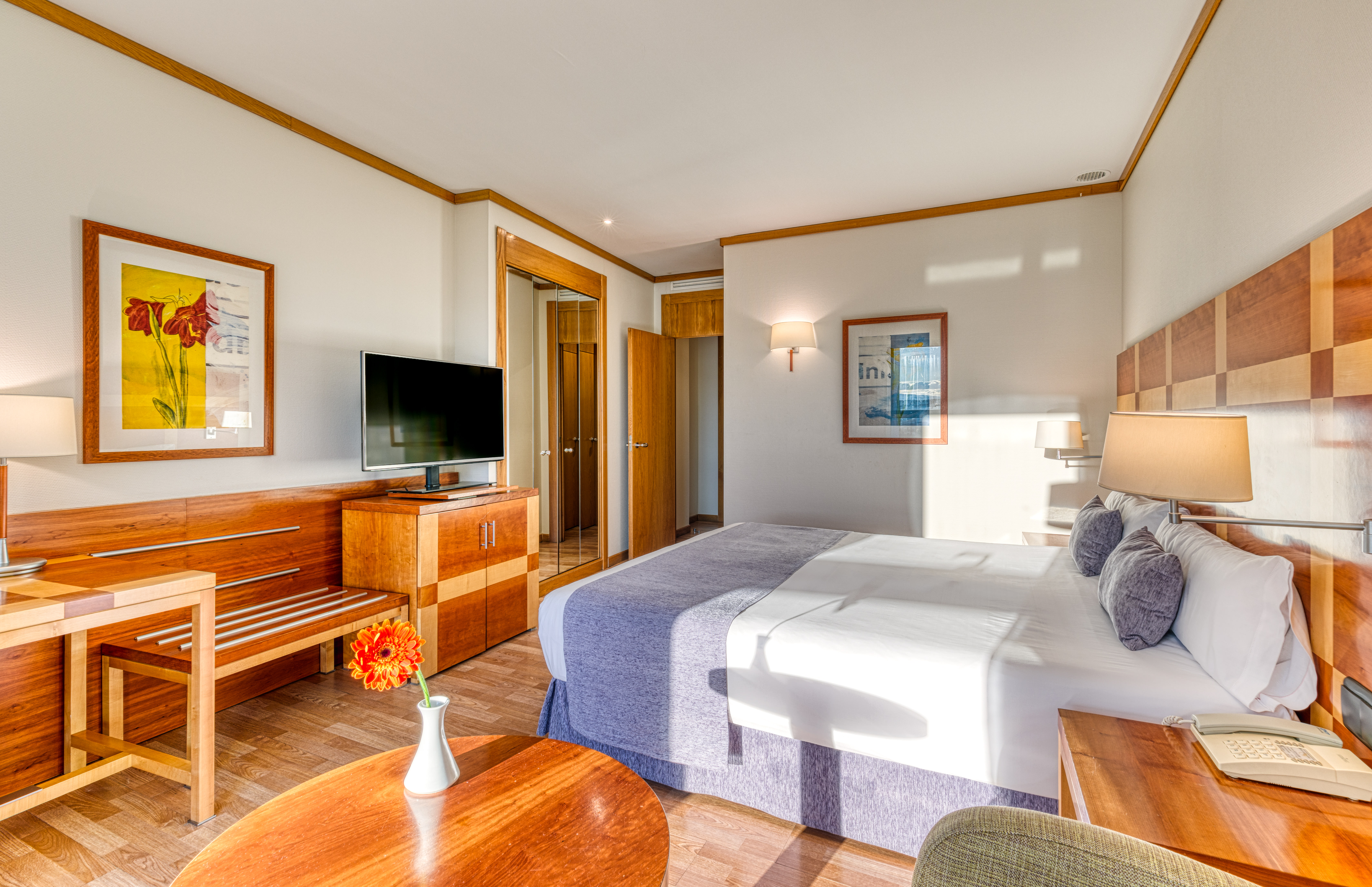 Double King Size Bed