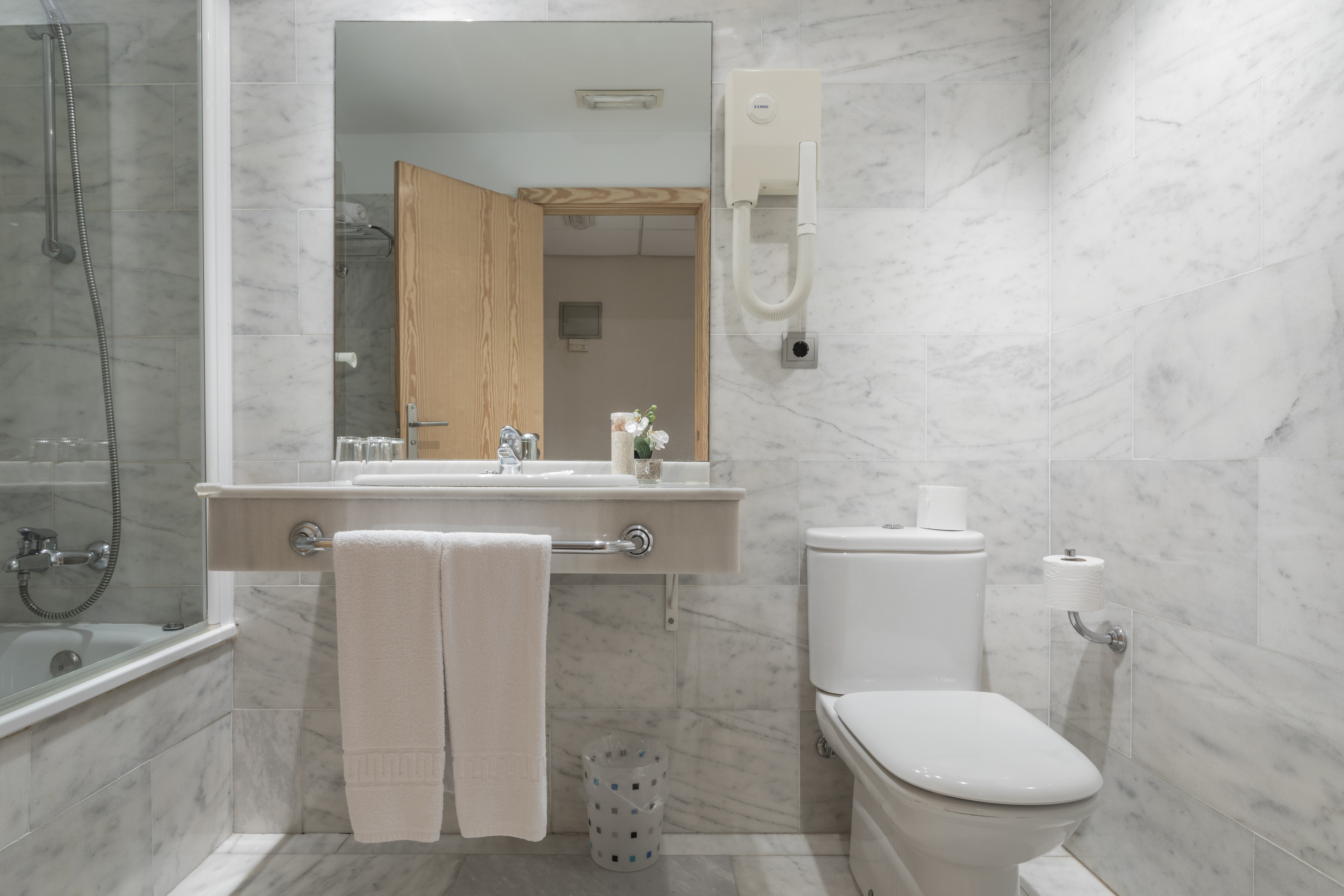 Double or Twin Capacity 3