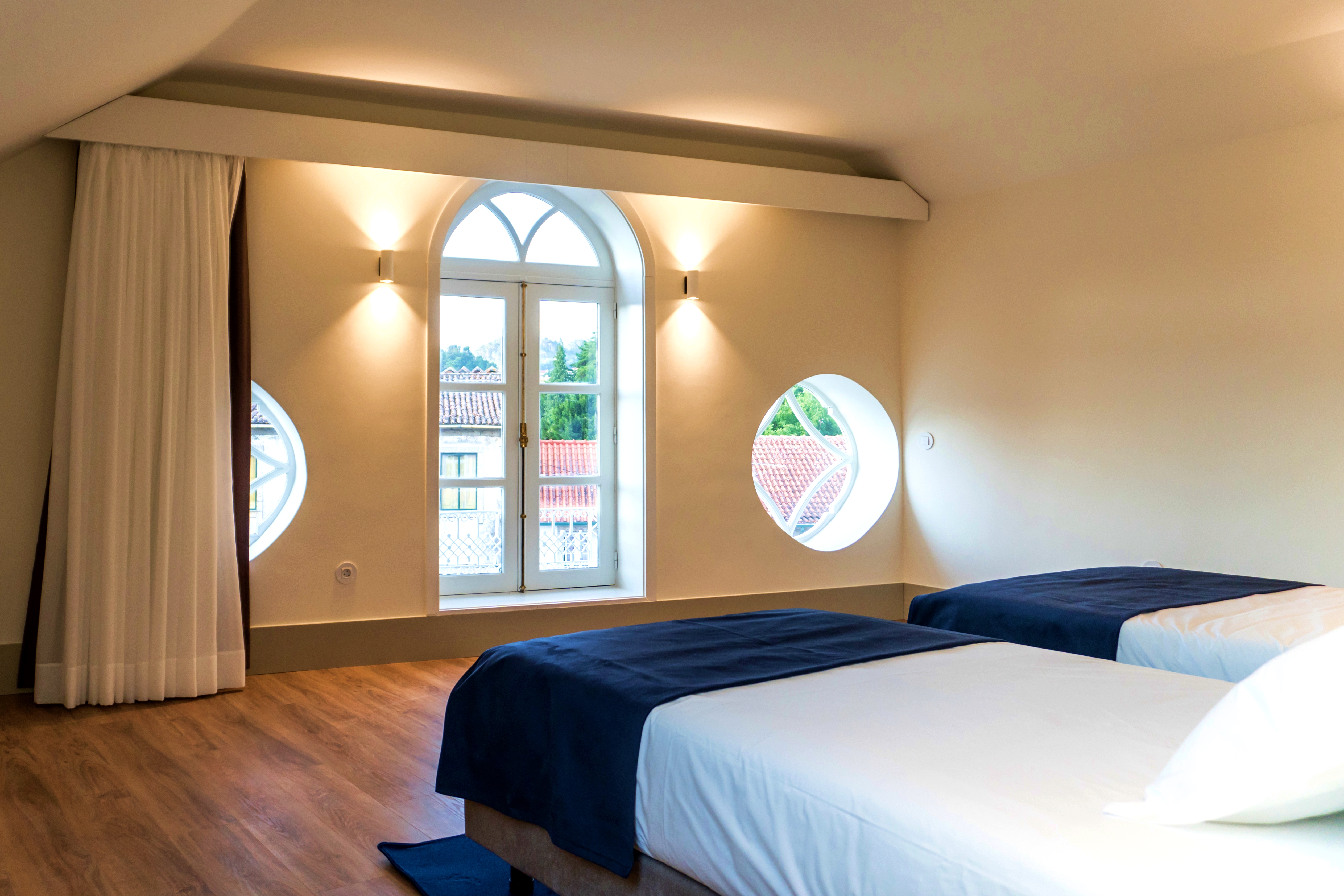 Double or Twin Deluxe