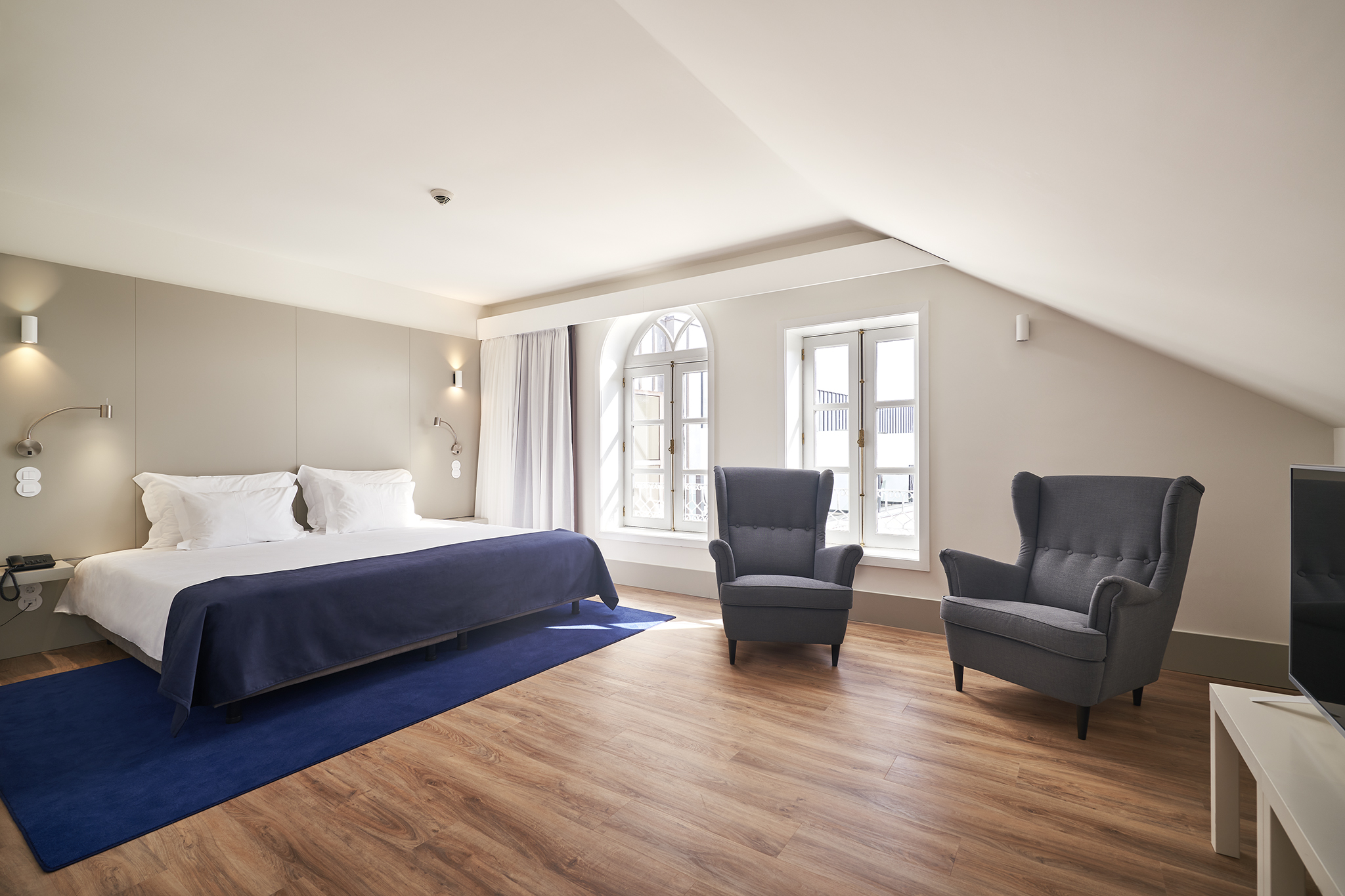 Double or Twin Deluxe