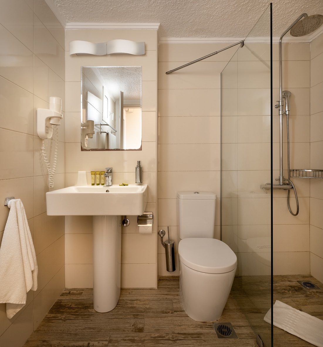 Family Room Side Sea View