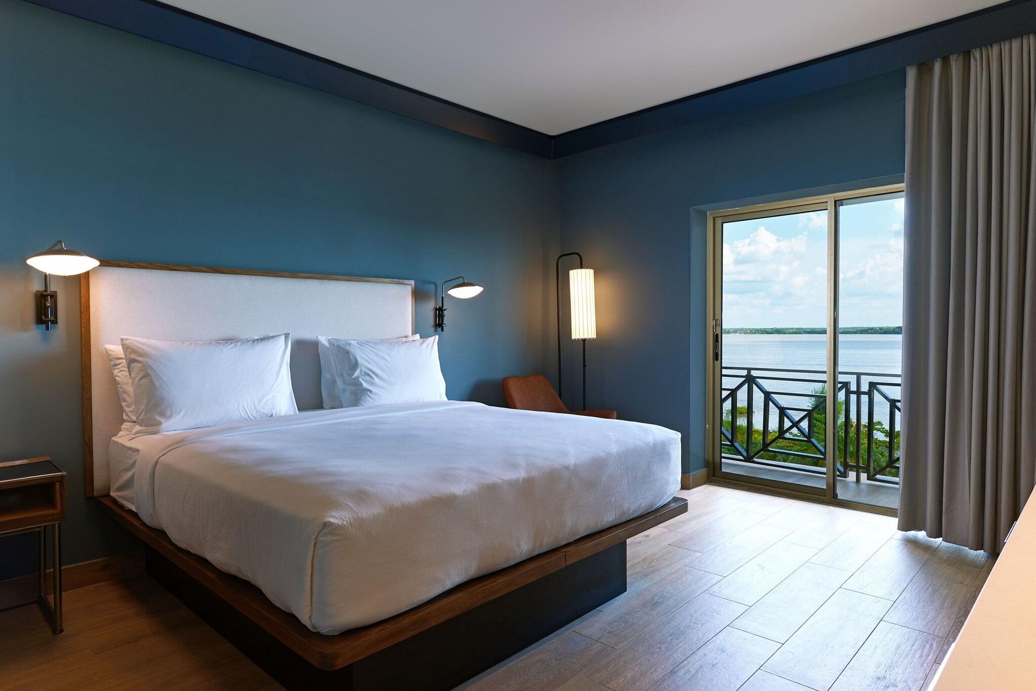 Suite King Bed One Bedroom 