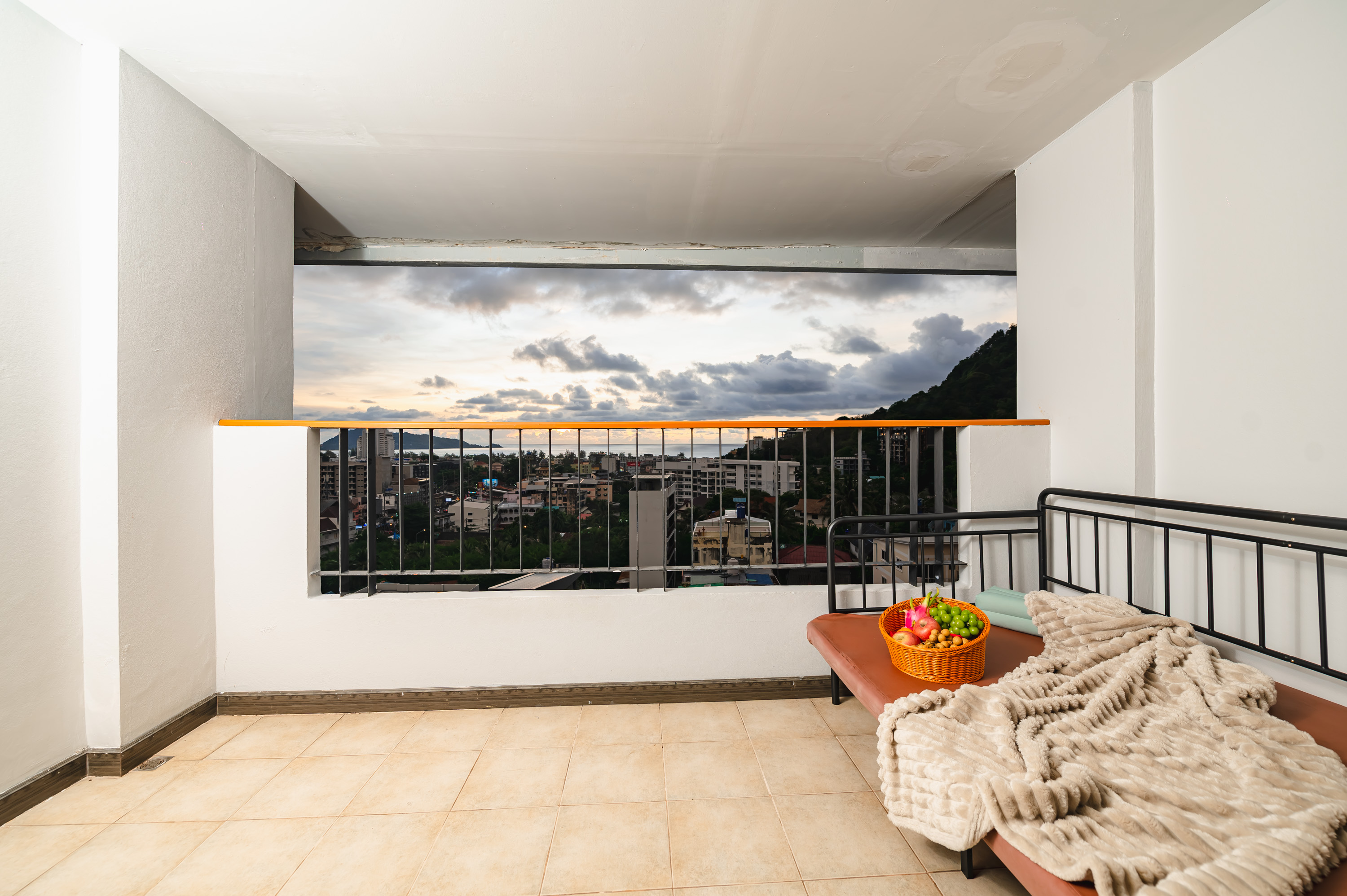 Double or Twin Deluxe